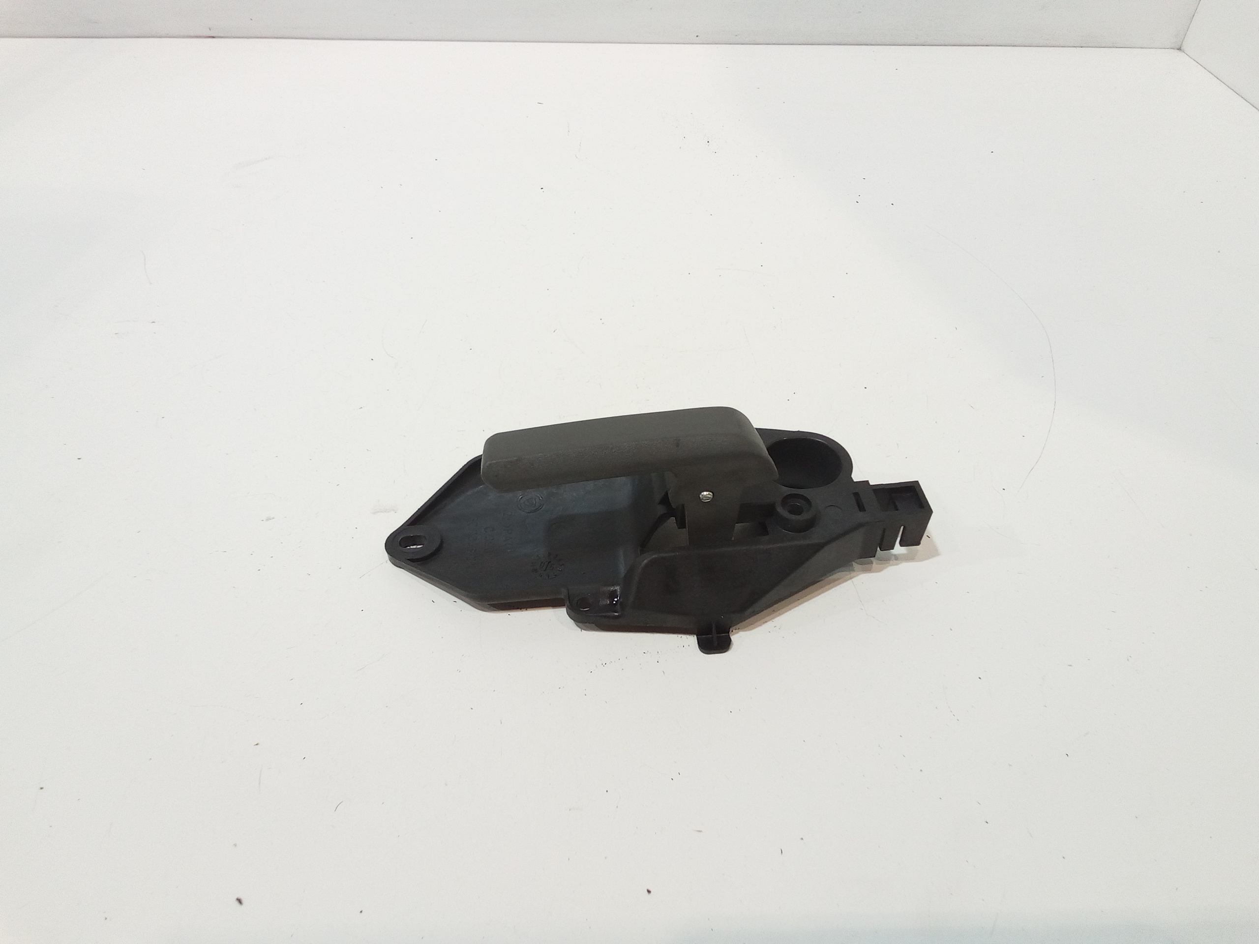 Maniglia Int. Apertura Porta Ant. Destro Usato