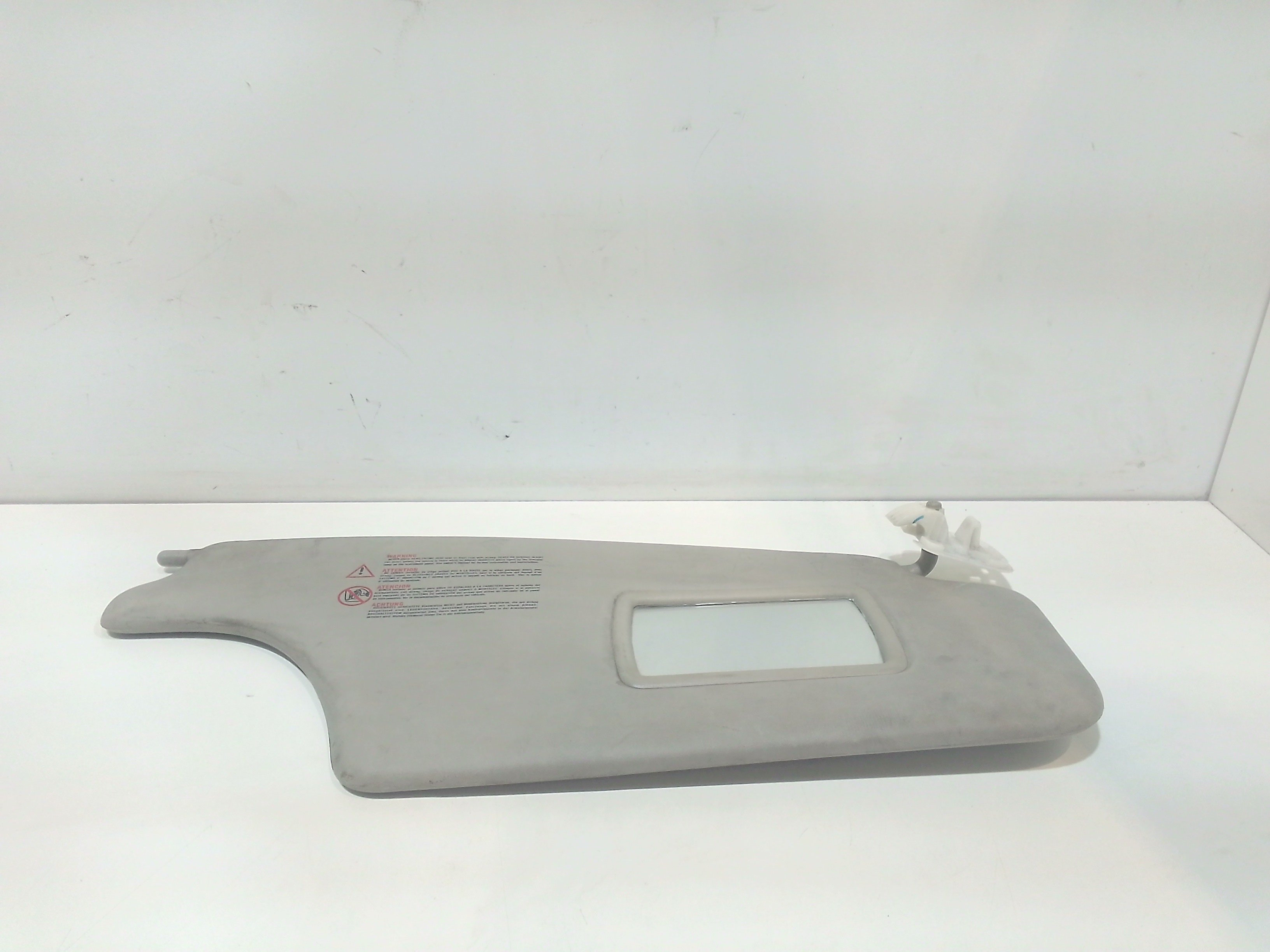 Aletta Parasole Parabrezza Destro 8200213199 Usato