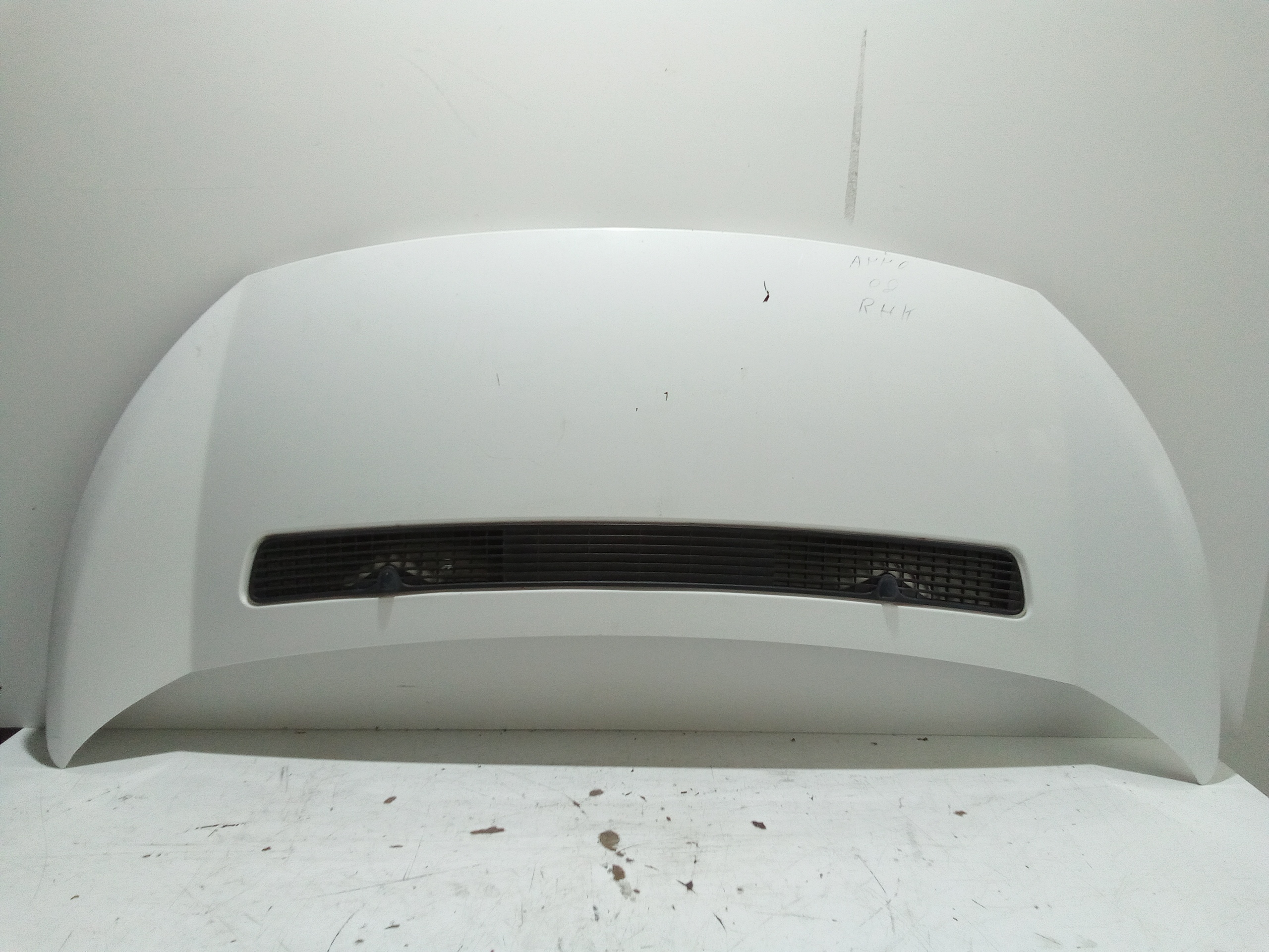 Cofano Ant. 1440223388 Usato