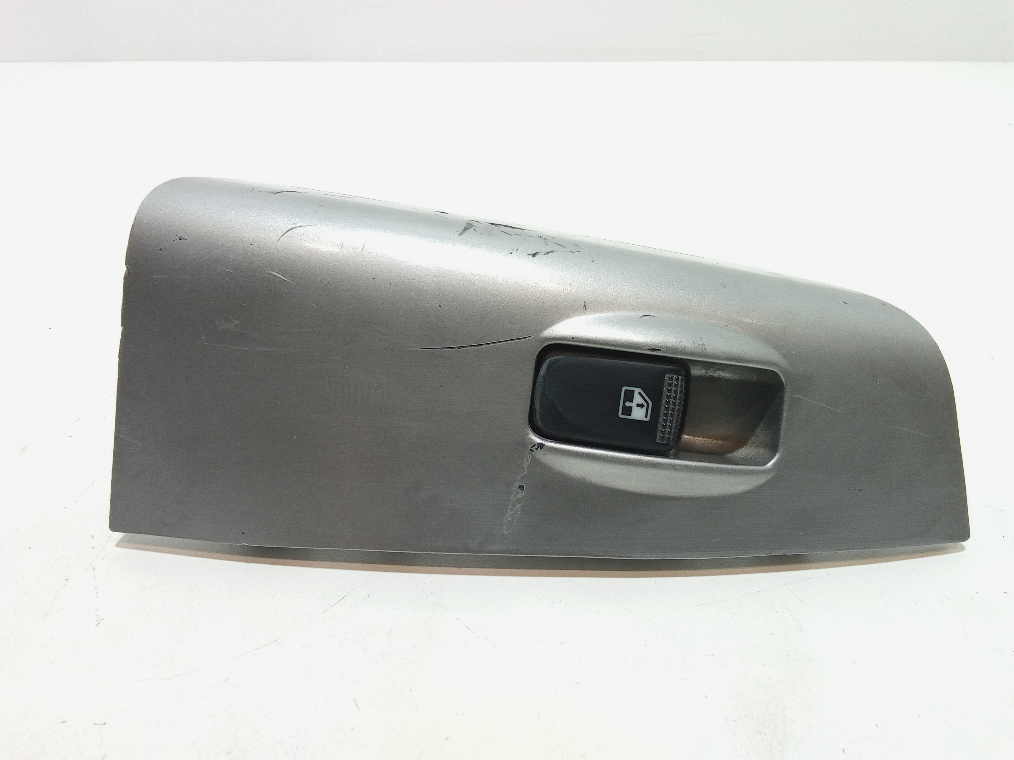 Interruttore Alzacristalli Porta Post. Destro 935801F500WK Usato