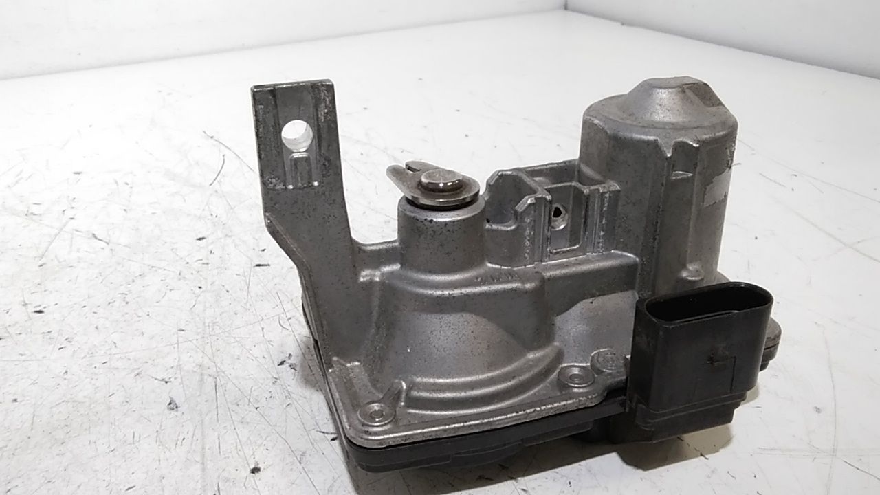 Corpo Farfallato 04L128063AA Usato