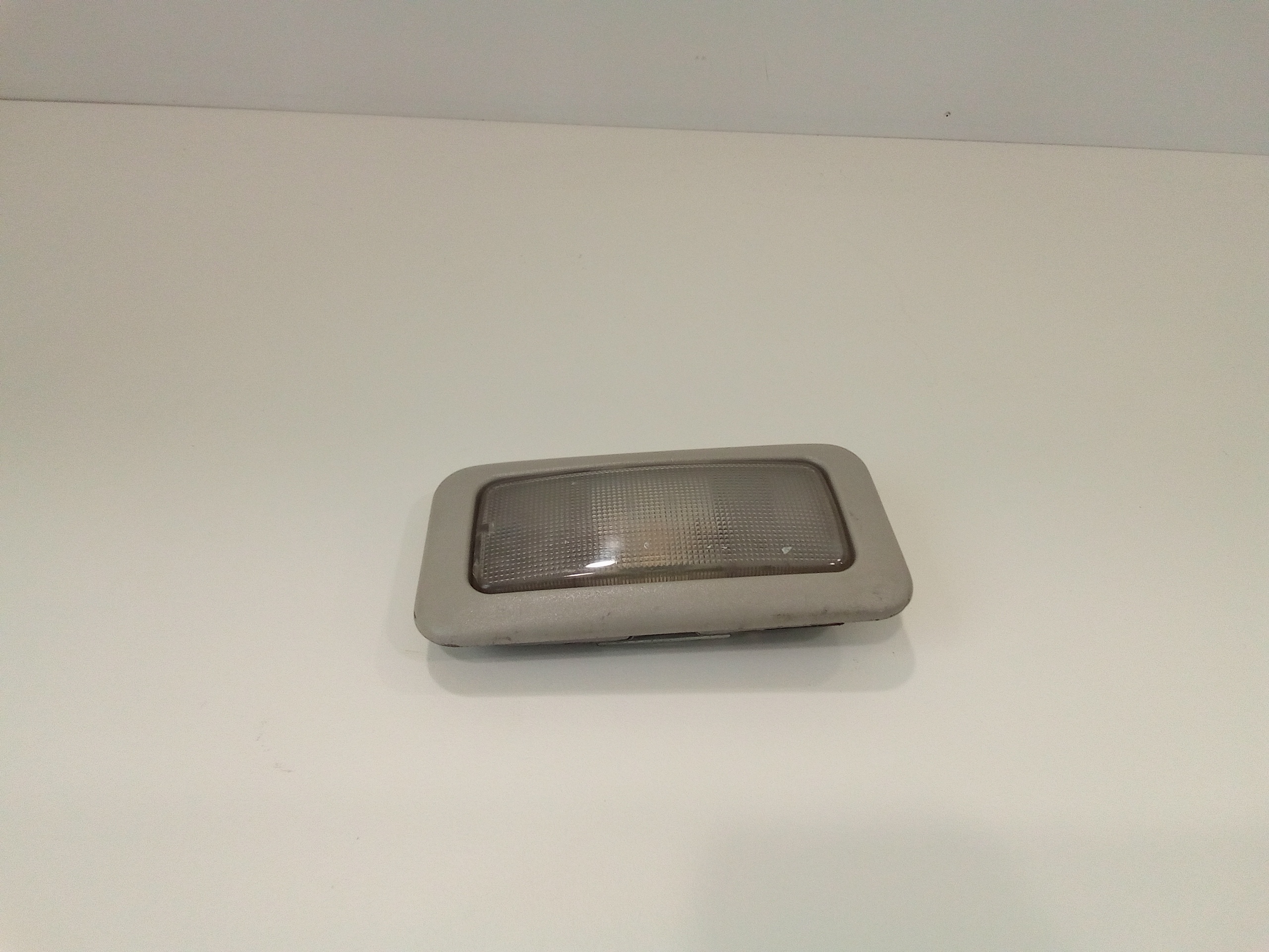 Luce Cortesia Ant. Tetto Usato