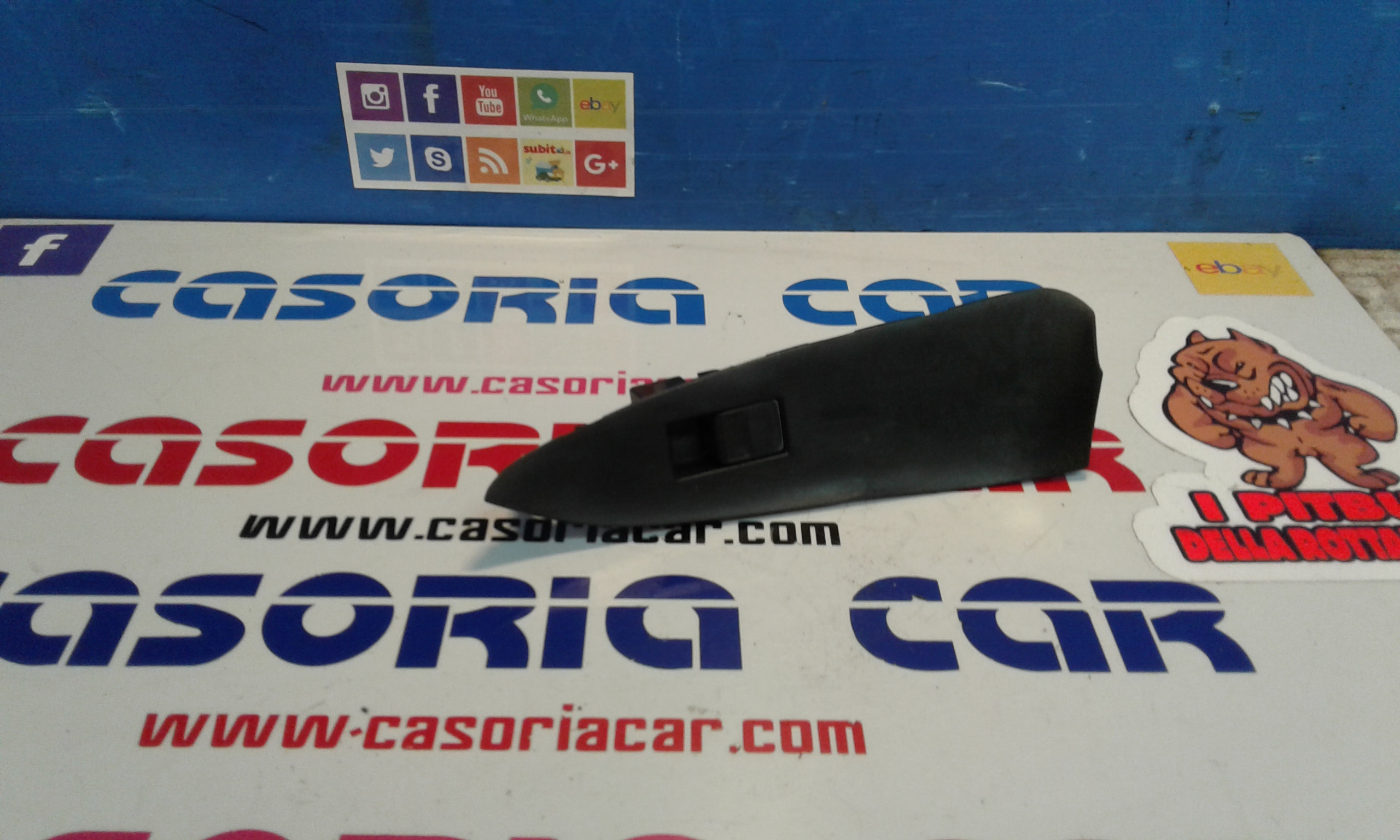 Interruttore Alzacristalli Porta Post. Sinistro 8481052030 Usato