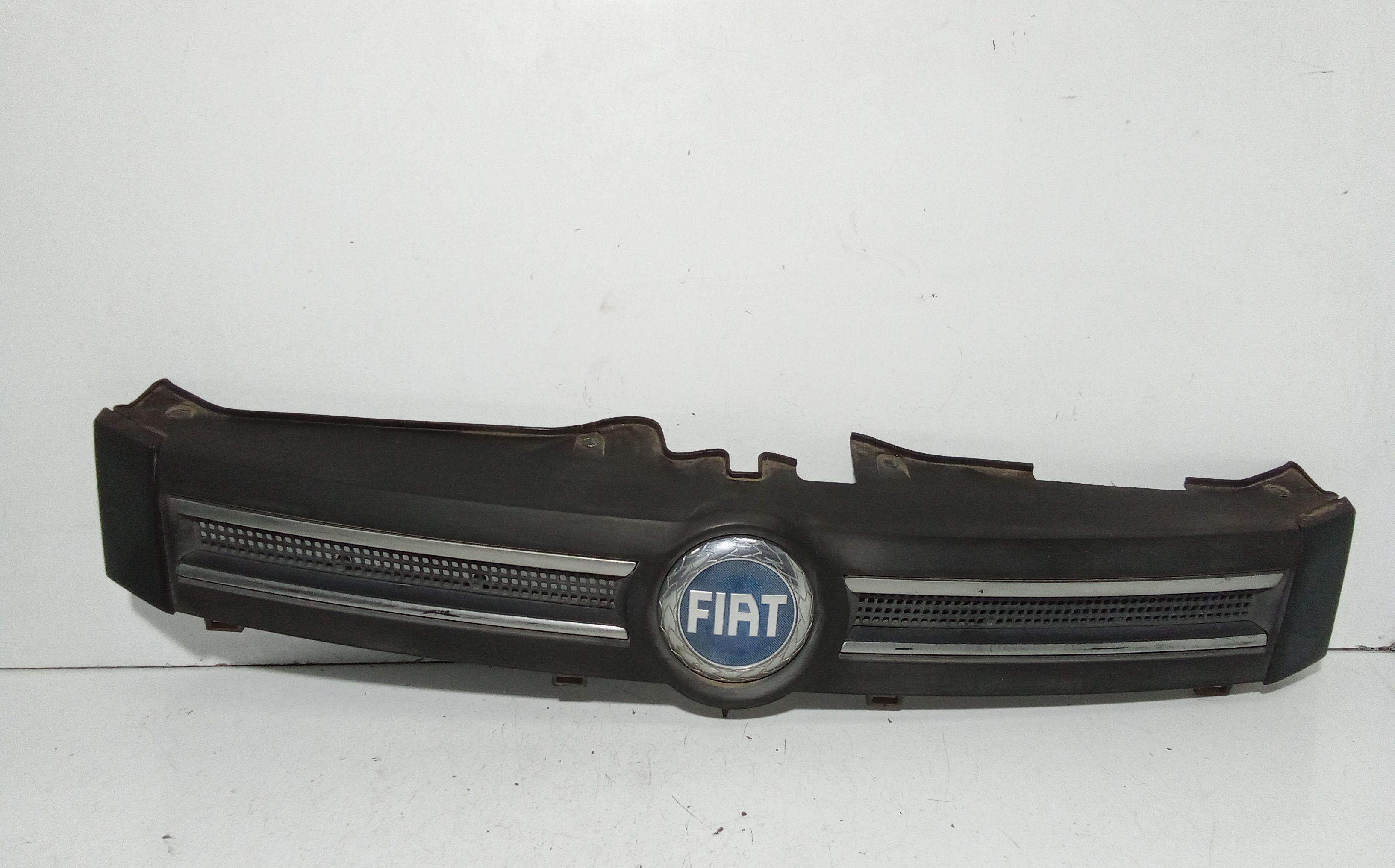 Griglia 735363745 Usato