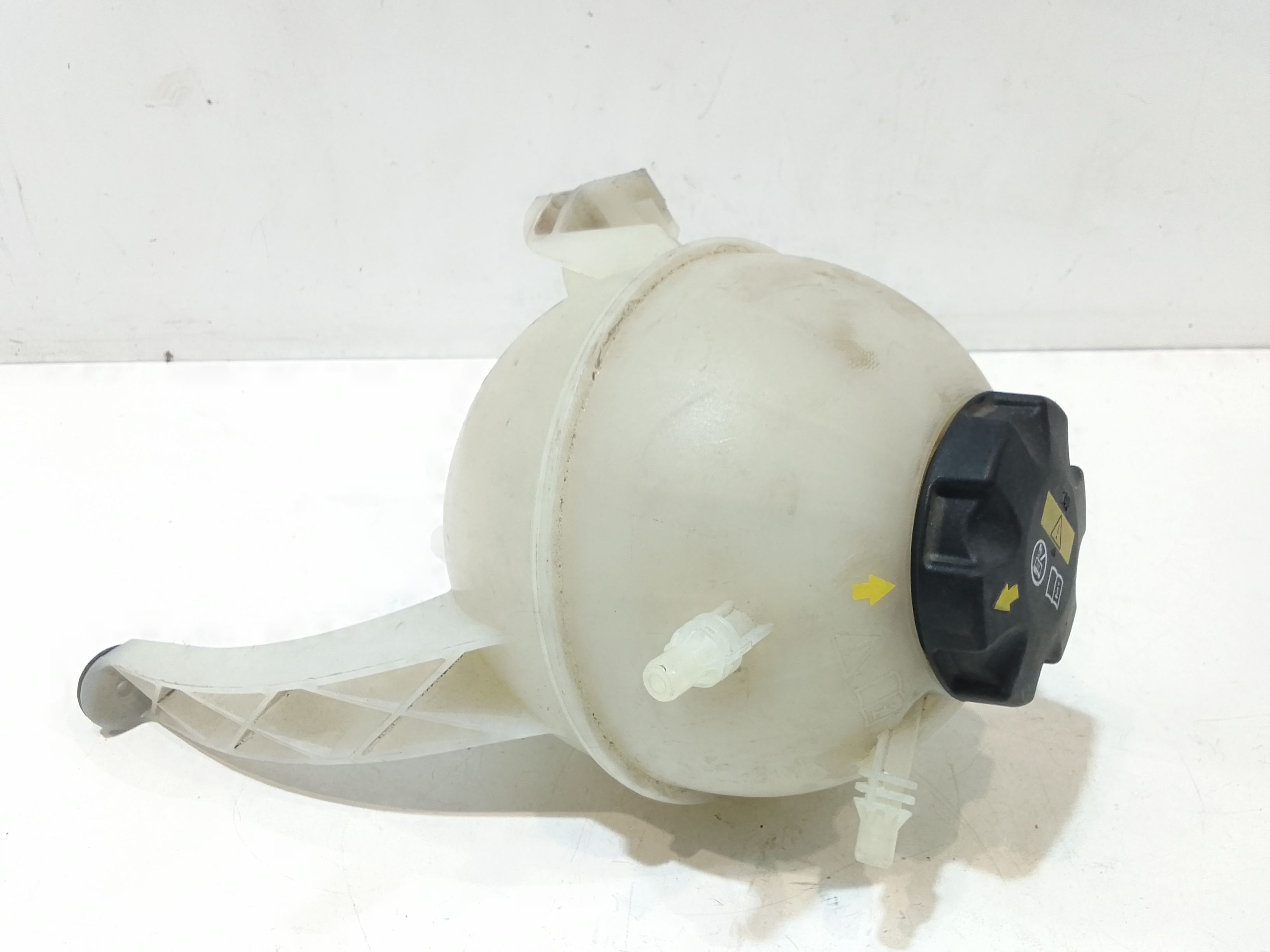 Serbatoio Liquido Raffreddamento Usato