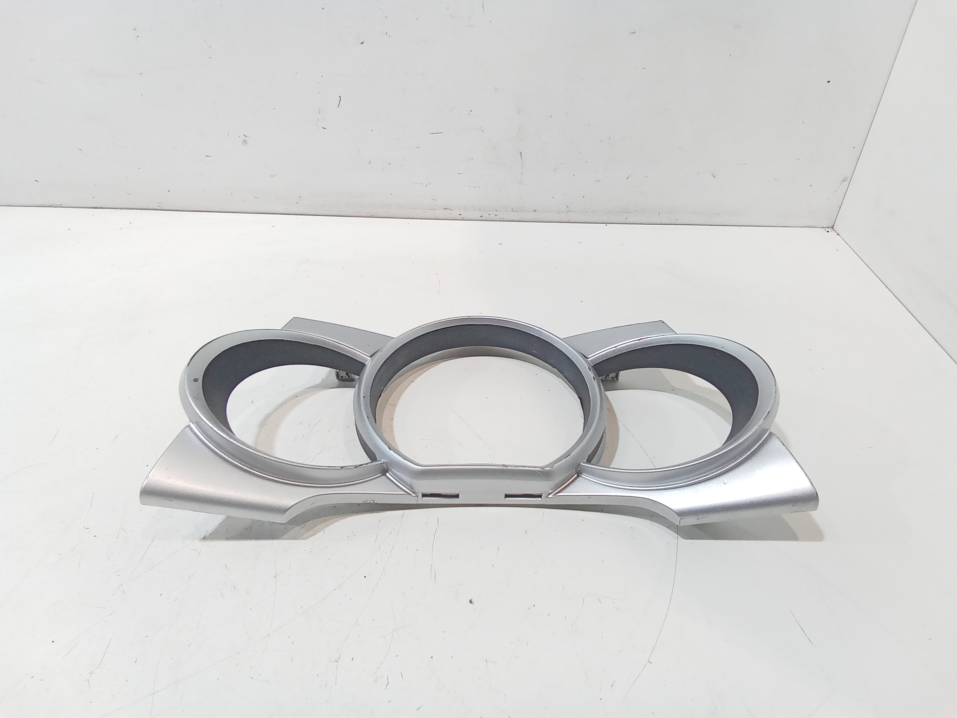 Cornice Portastrumenti Usato