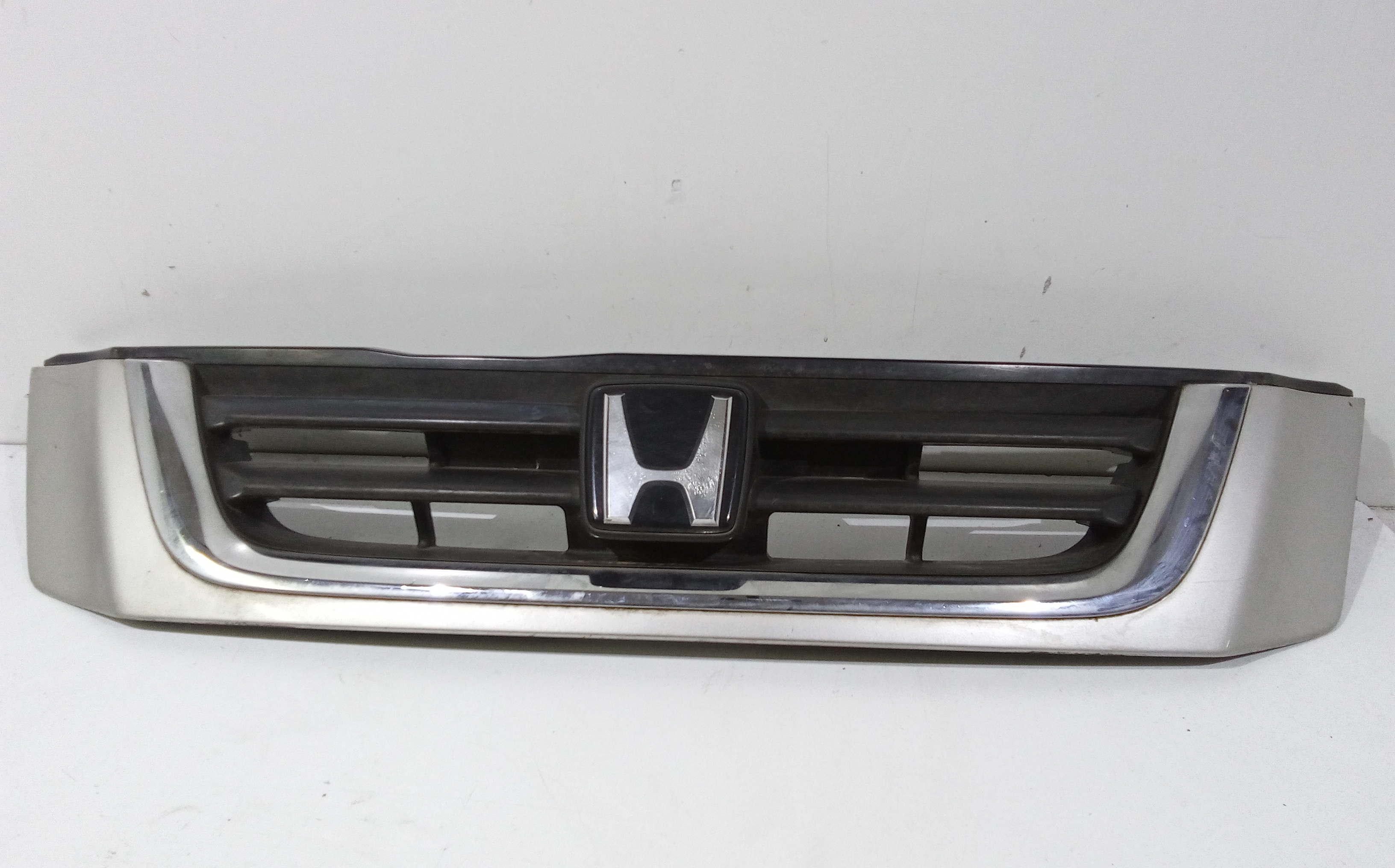 Griglia Paraurti Ant. Usato