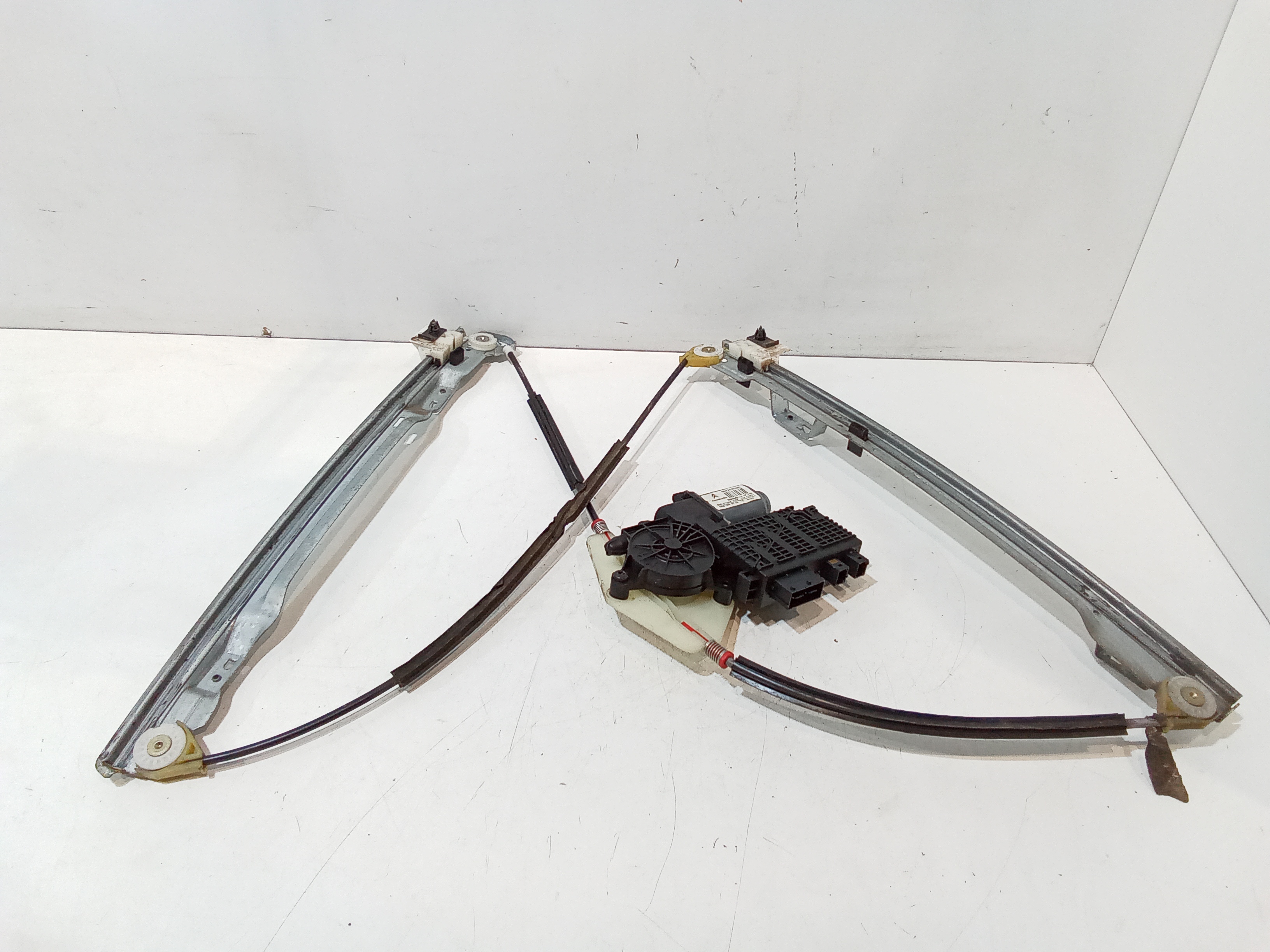 Alzacristallo Porta Ant. Destro Usato