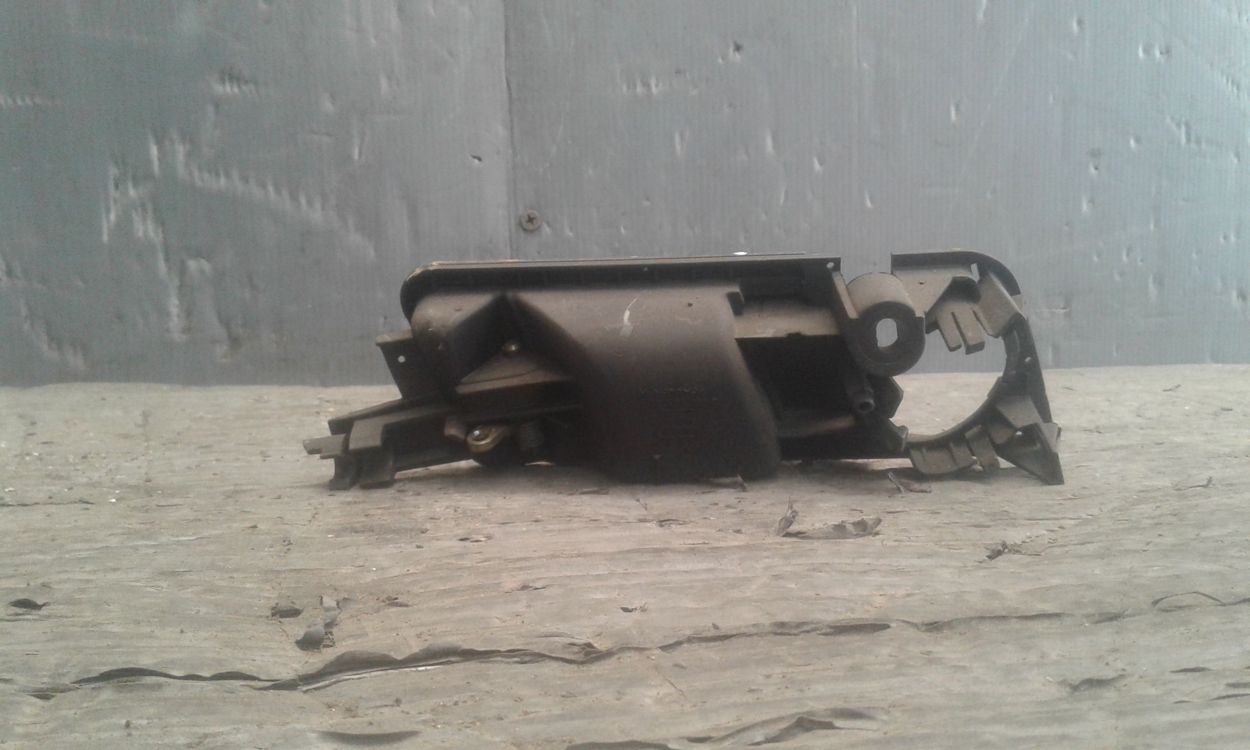 Maniglia Int. Apertura Porta Post. Destro 8Z0839020B27X Usato