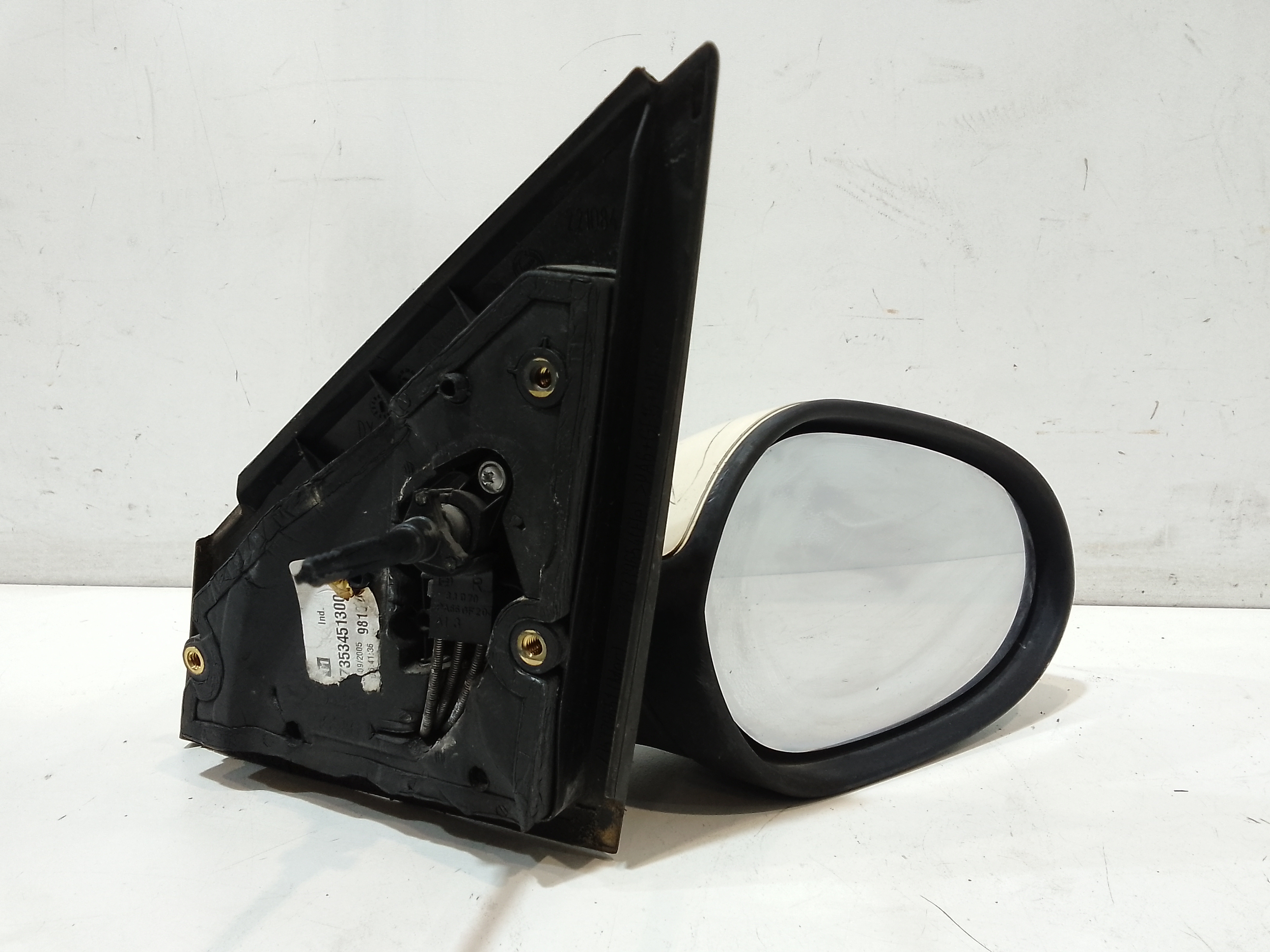Retrovisore Est. Destro 735345130 Usato