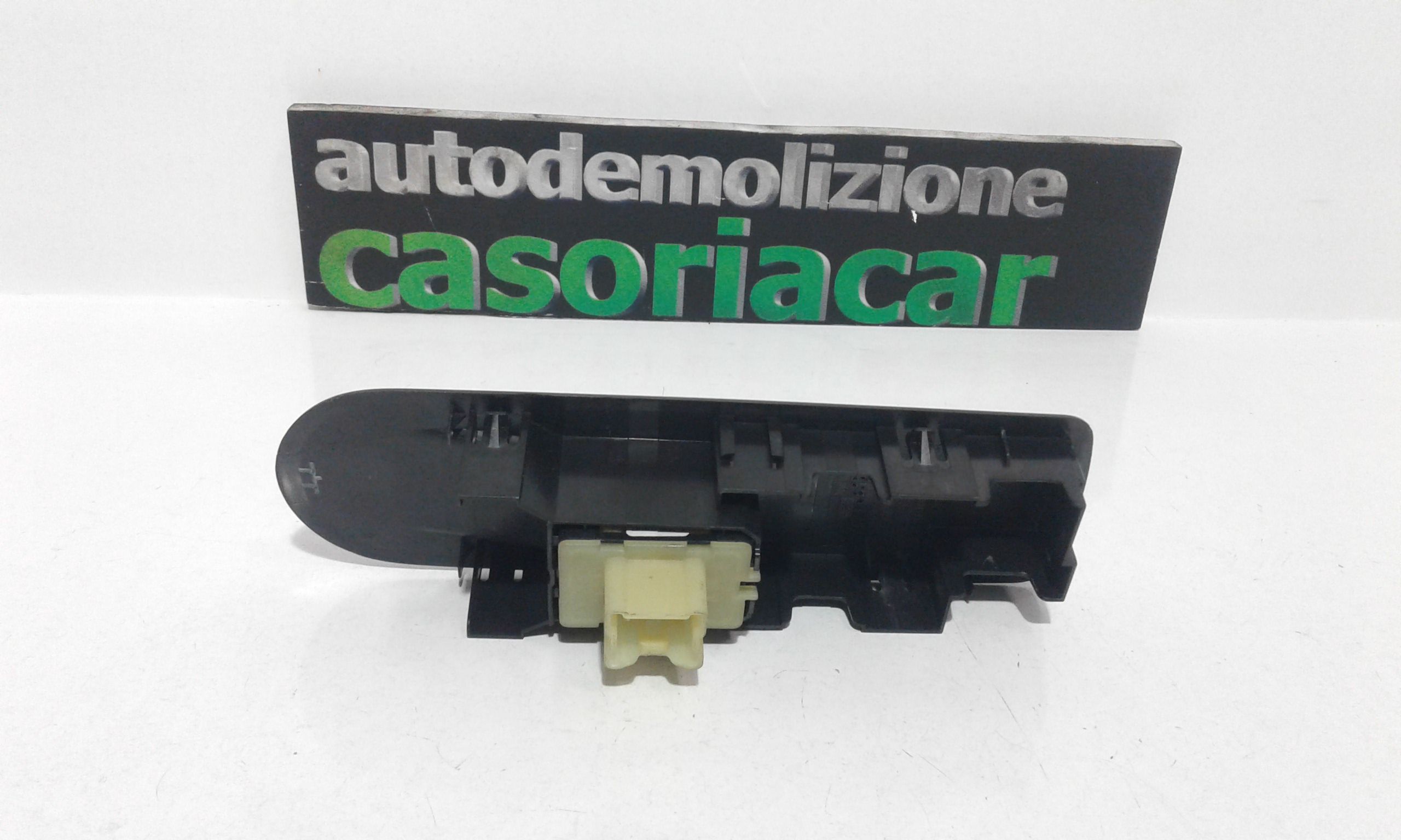 Interruttore Alzacristalli Porta Ant. Destro 254218614R Usato