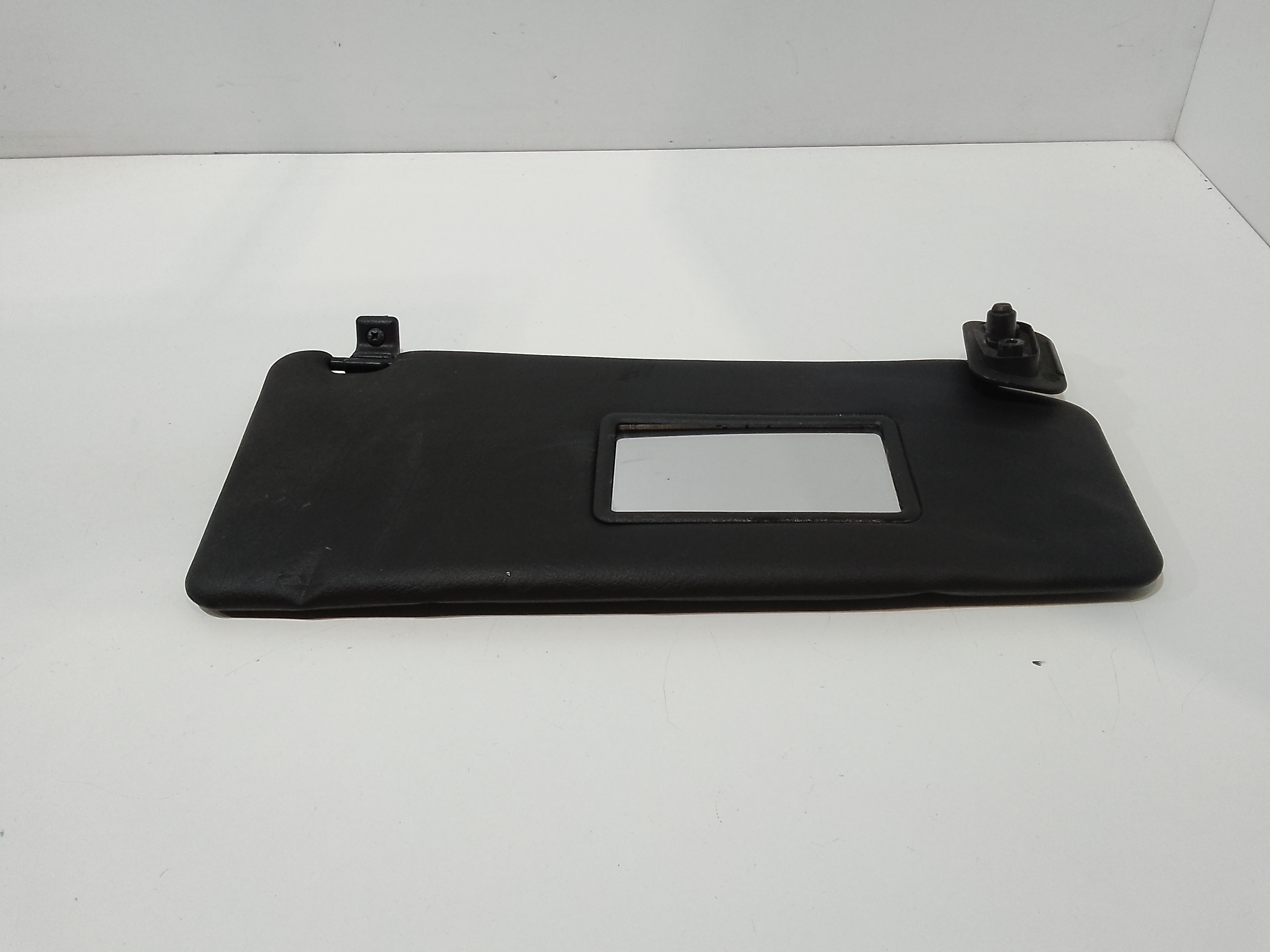 Aletta Parasole Parabrezza Destro 735295147 Usato