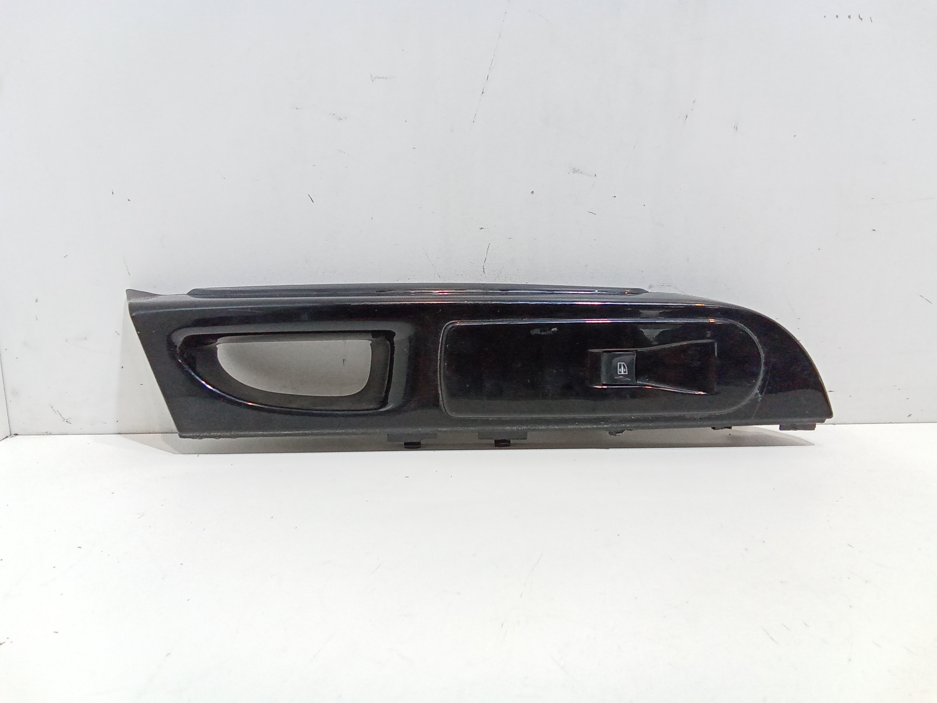 Interruttore Alzacristalli Porta Ant. Destro Usato