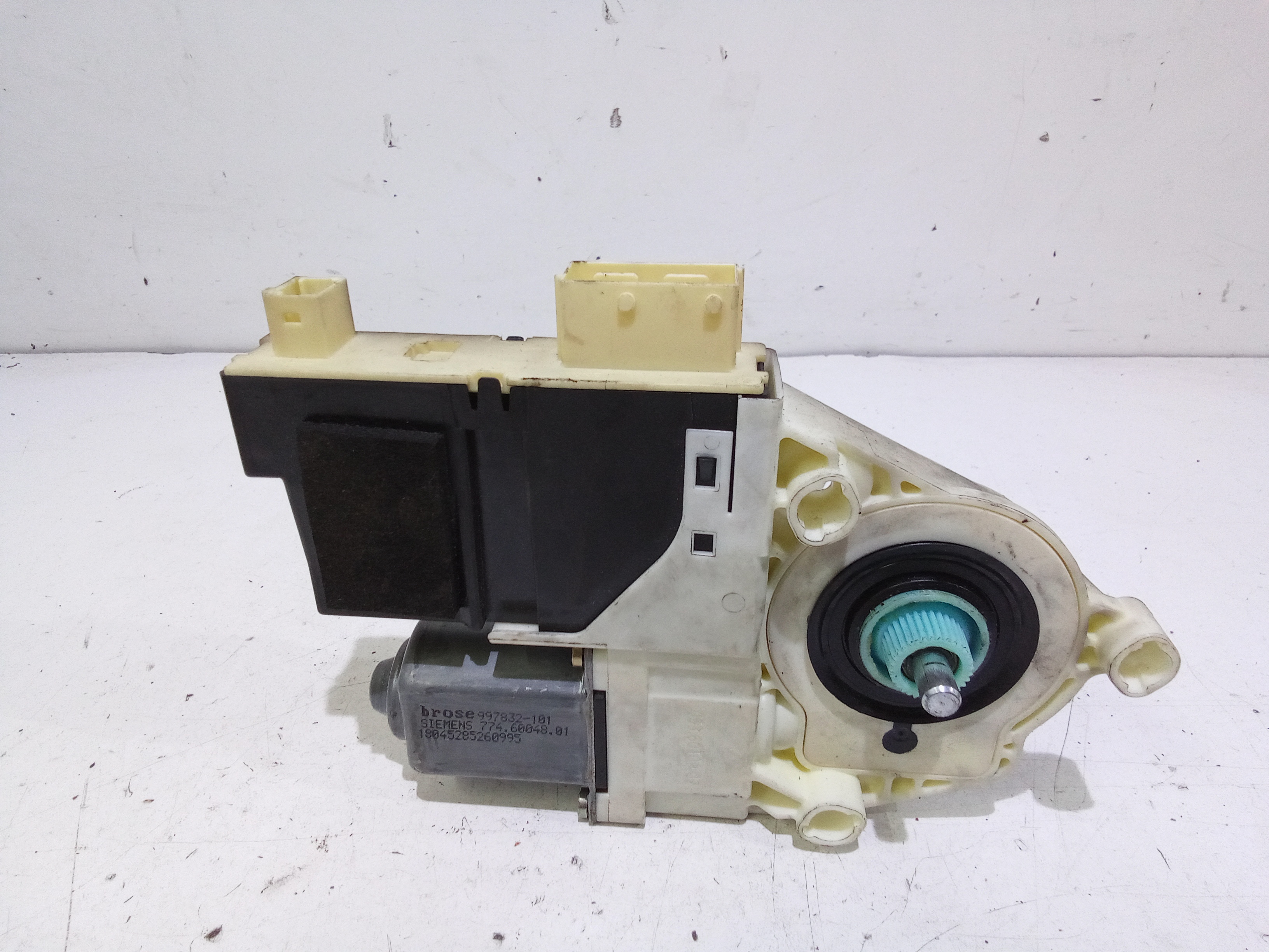 Motorino Alzacristallo Porta Ant. Sinistro 9221AW Usato