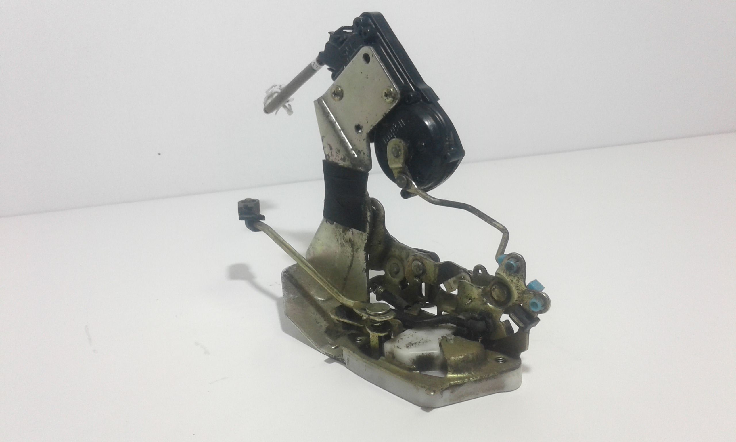 Serratura Porta Post. Sinistro 82302A79G00 Usato