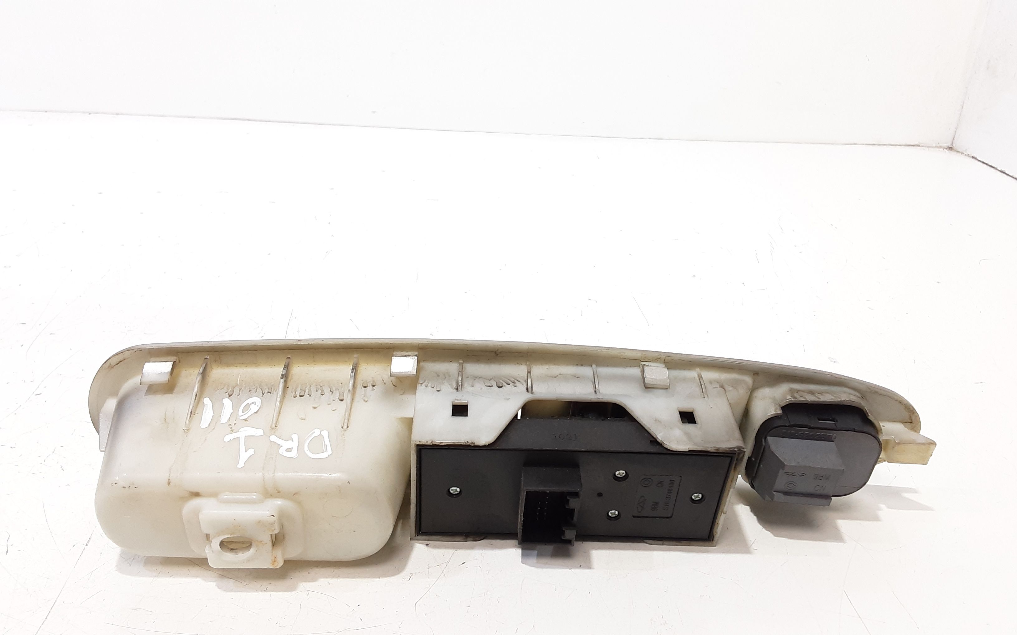 Interruttore Alzacristalli Porta Ant. Sinistro Usato