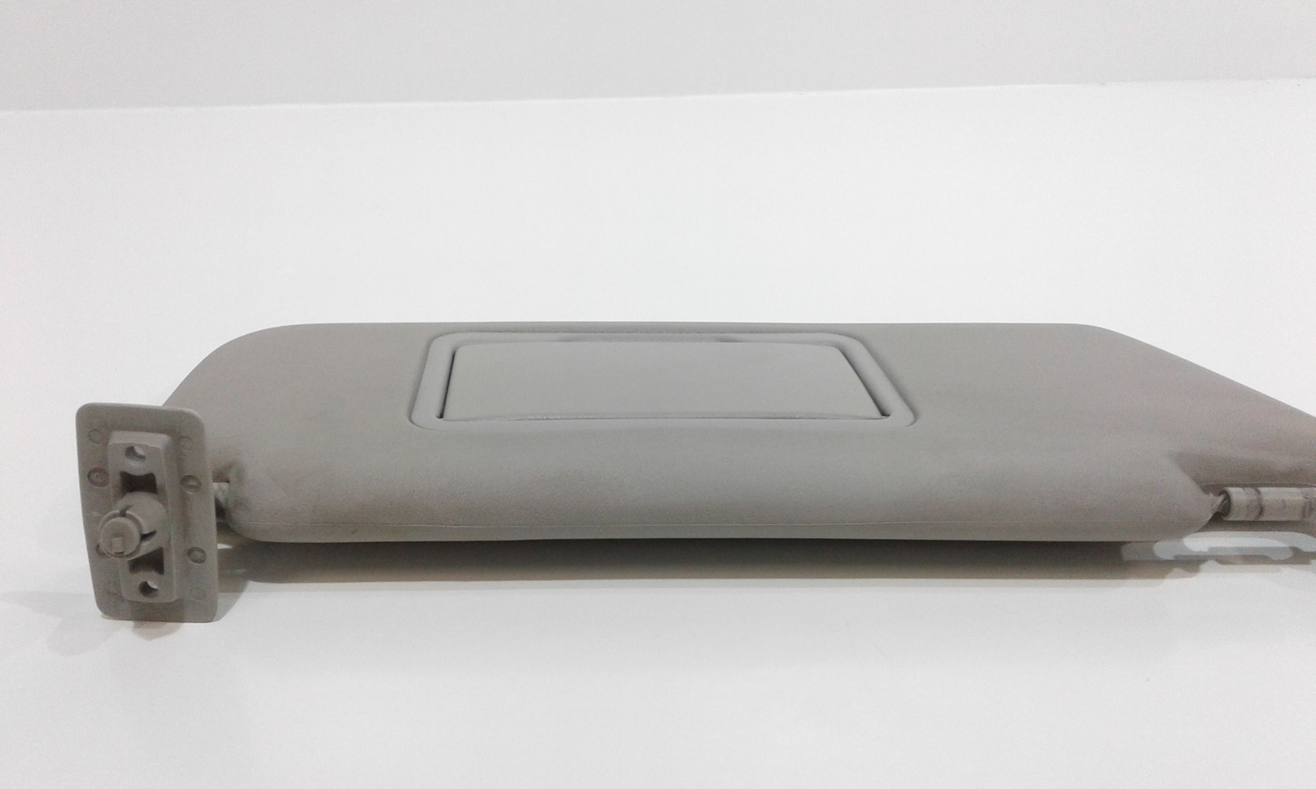 Aletta Parasole Parabrezza Destro A1688100410 Usato