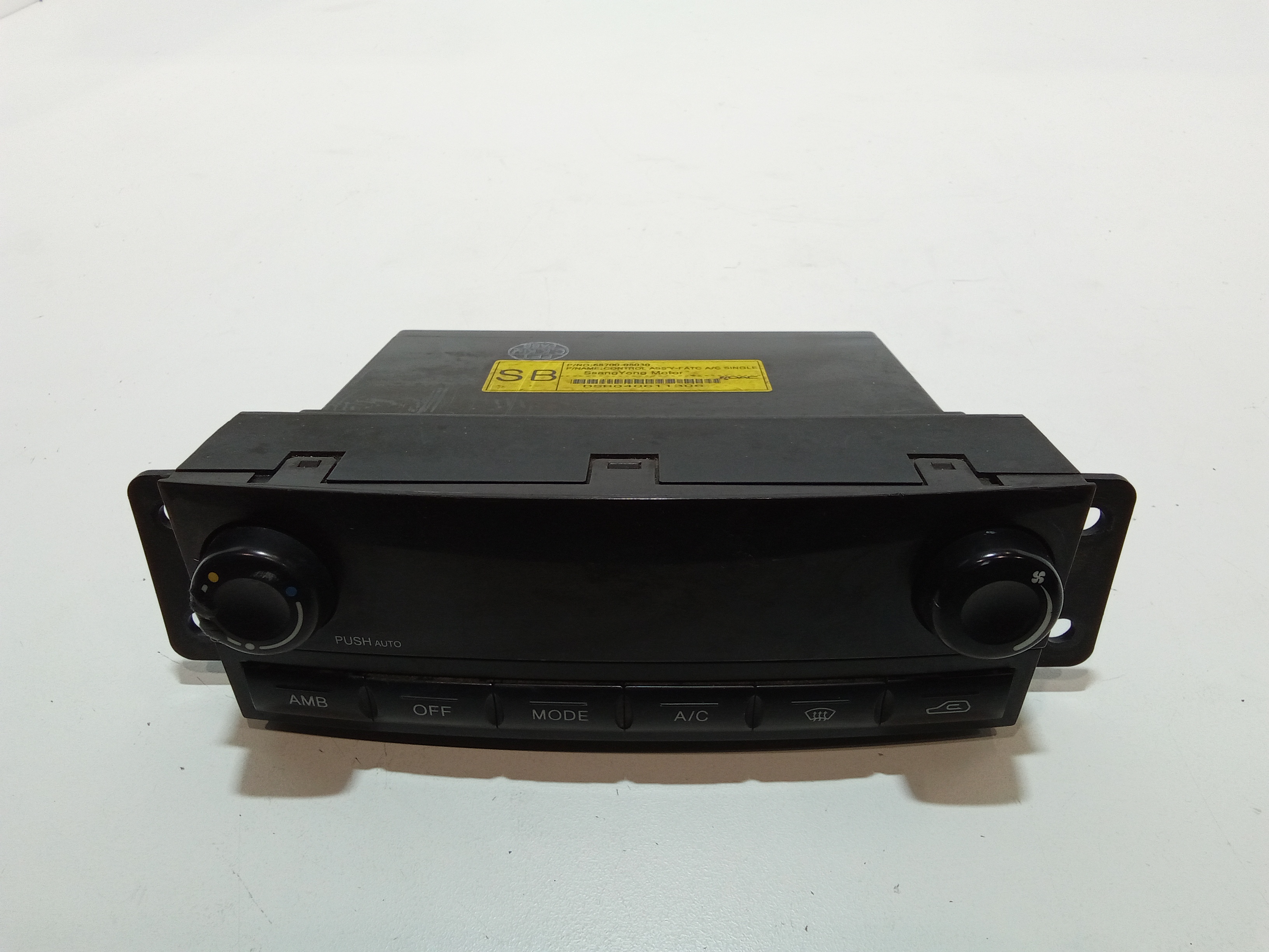 Blocco Comando Climatizzazione 6870008F00HCN Usato