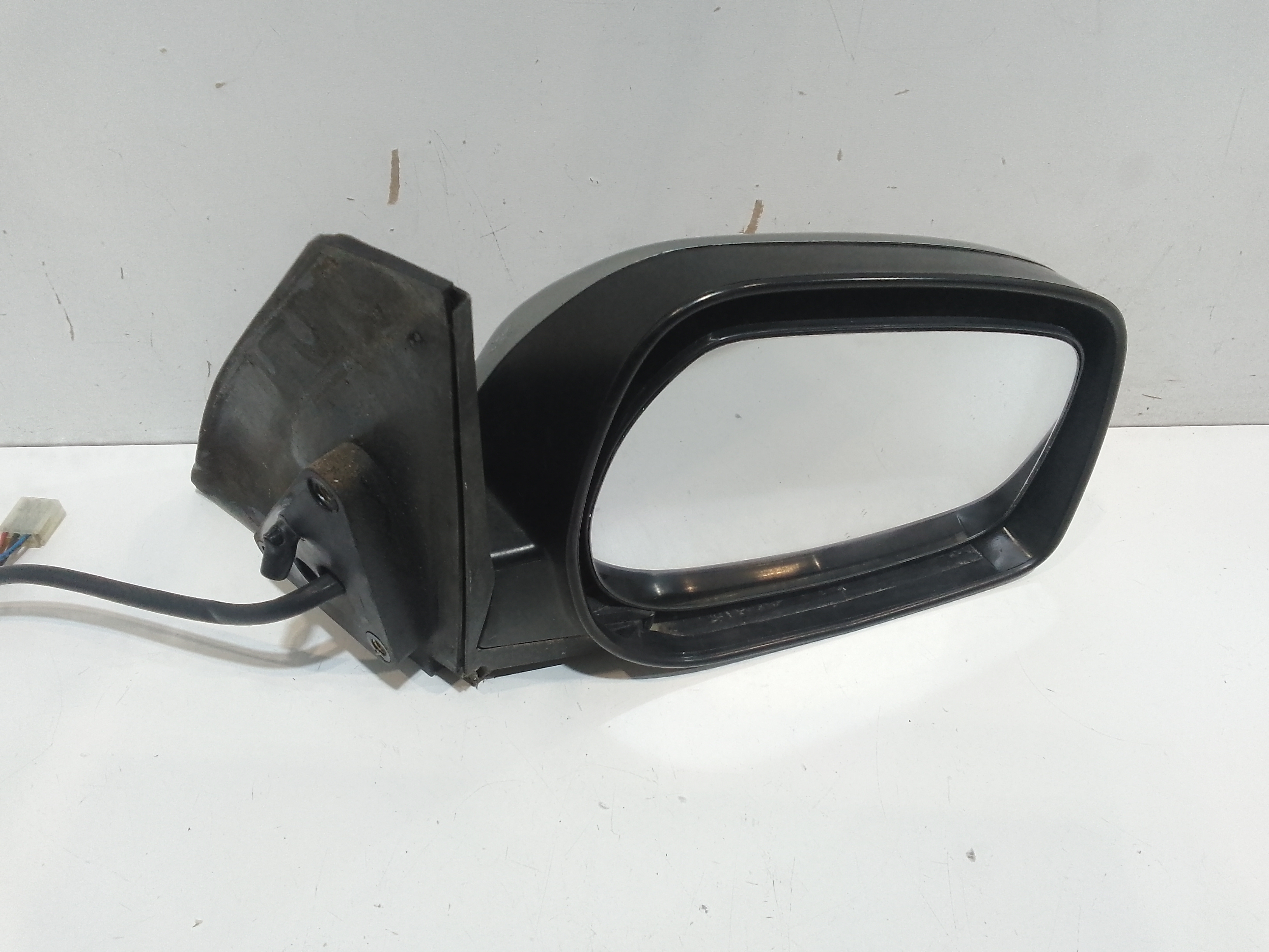 Retrovisore Est. Destro Usato