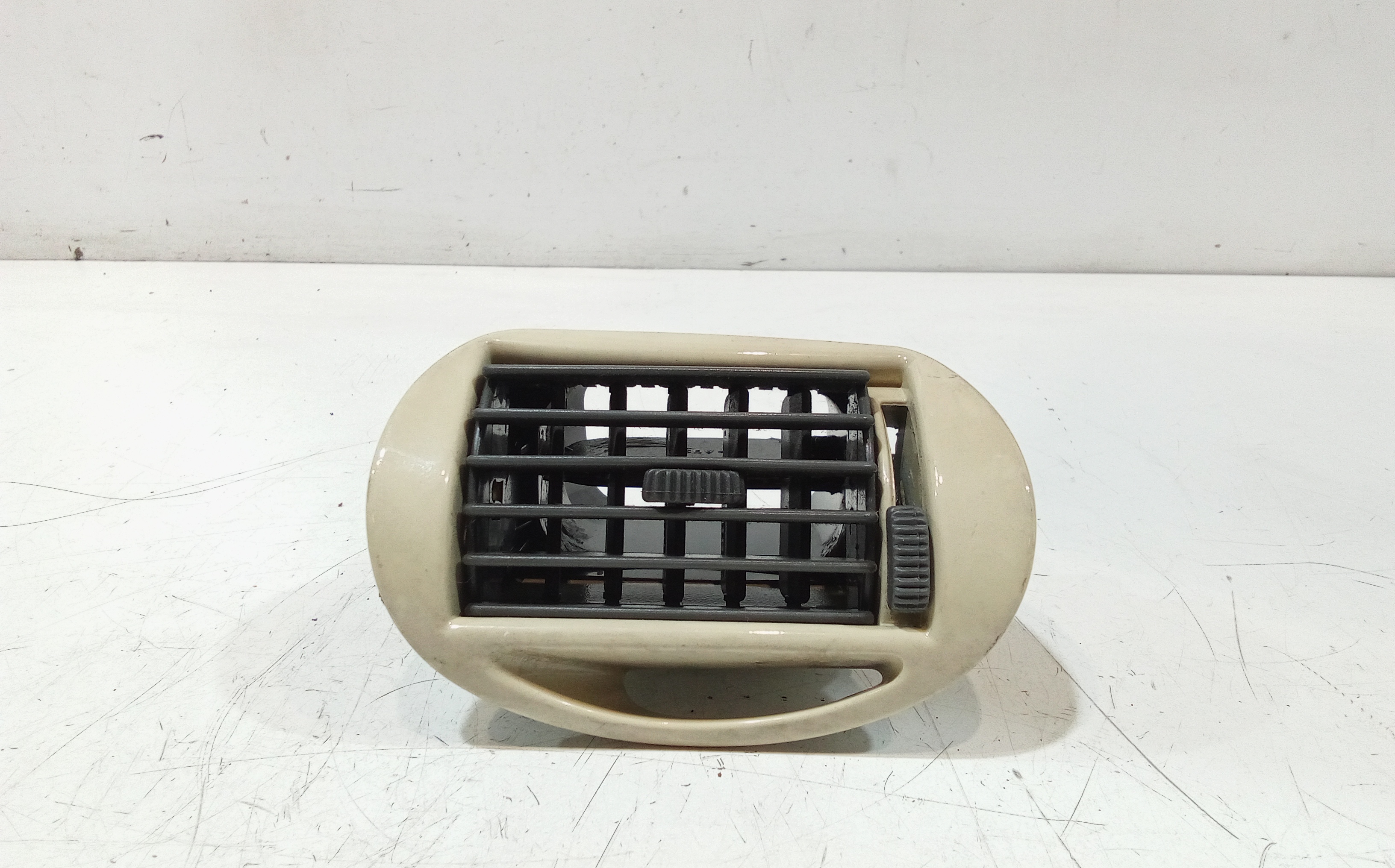 Condotto Aria Bocchette Lat. Cruscotto Destro Usato