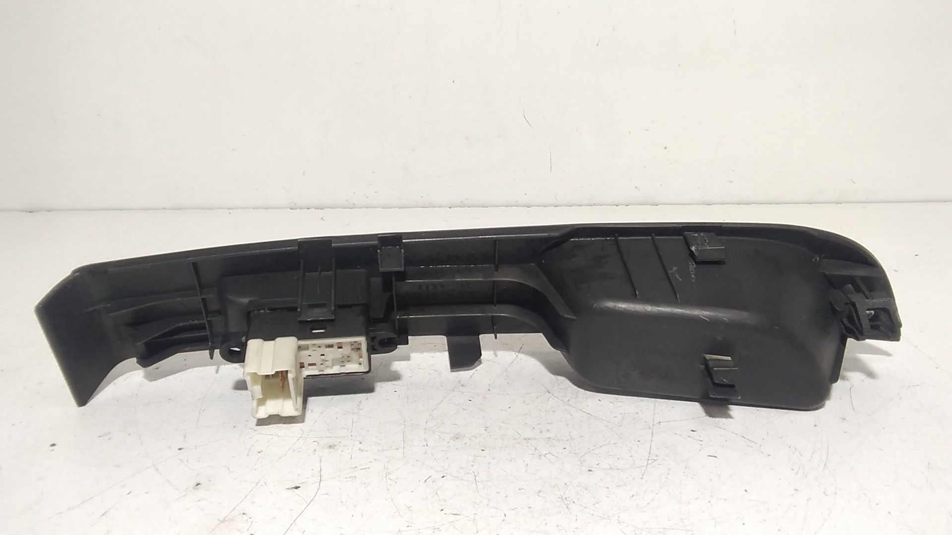 Interruttore Alzacristalli Porta Ant. Destro Usato