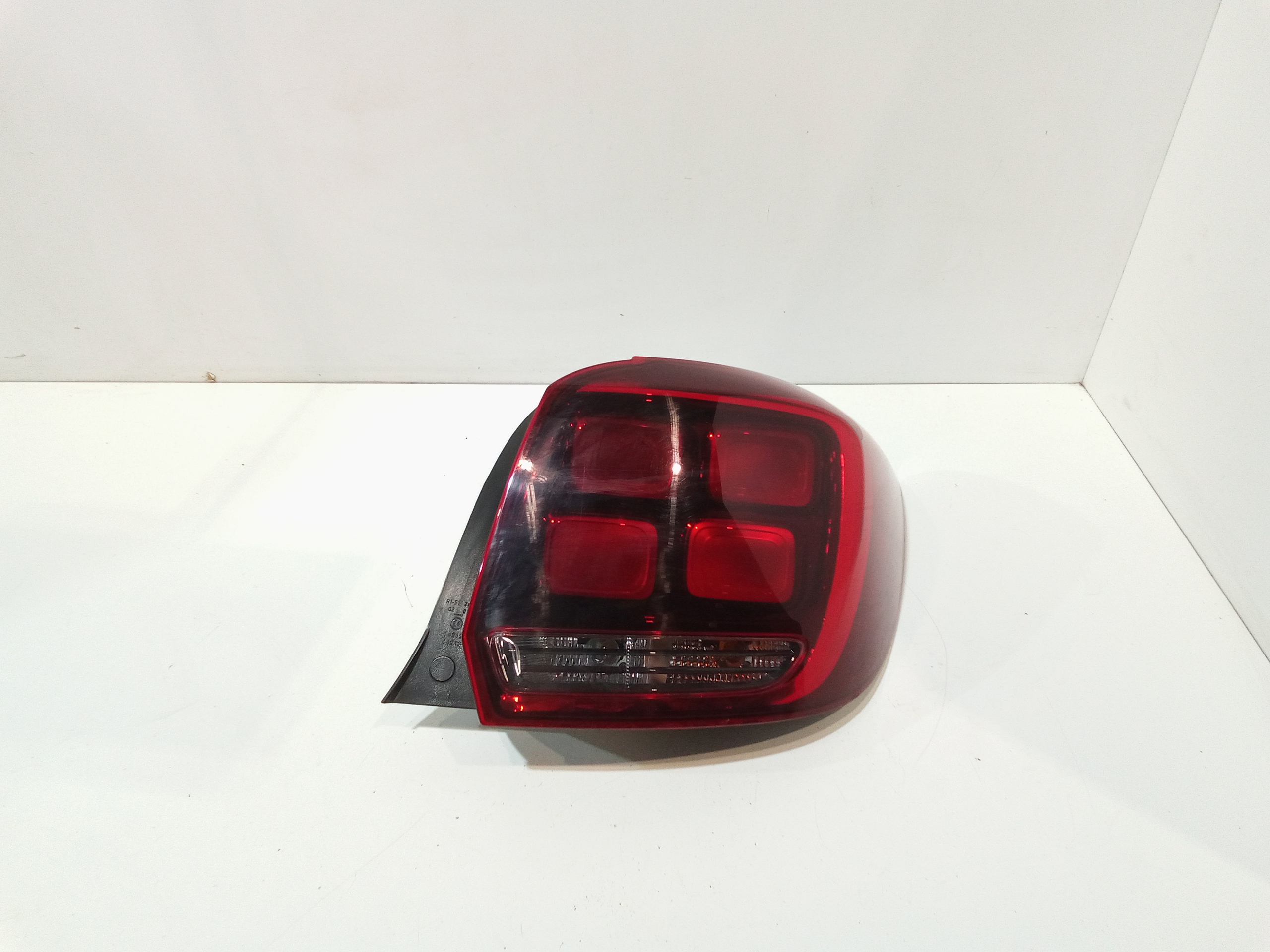 Fanale Post. Destro 265500465R Usato