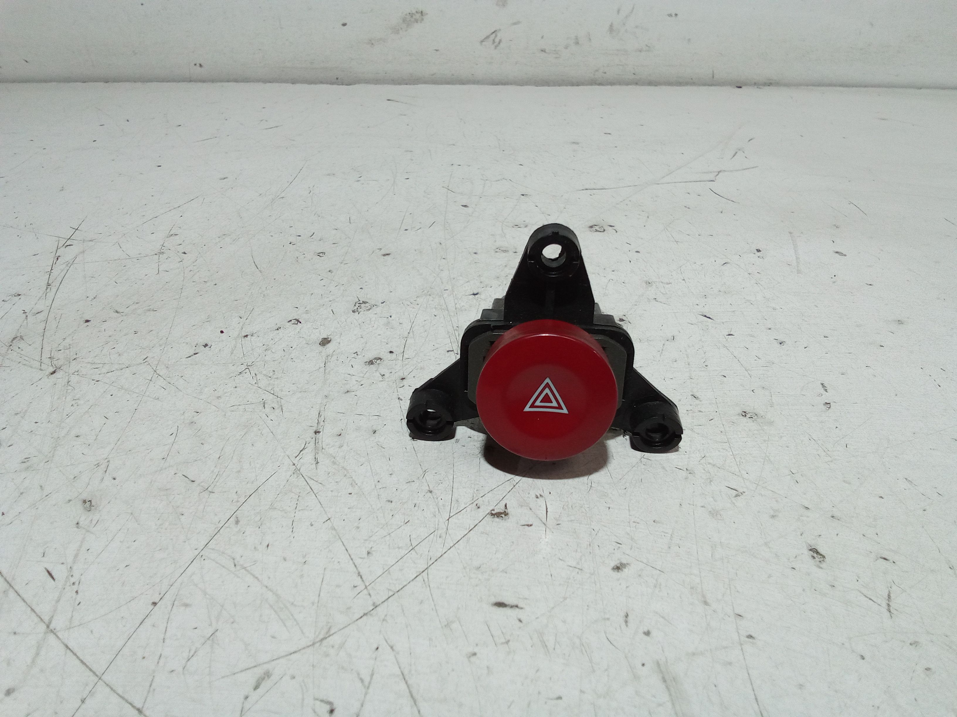 Interruttore Luci Emergenza 96602502 Usato