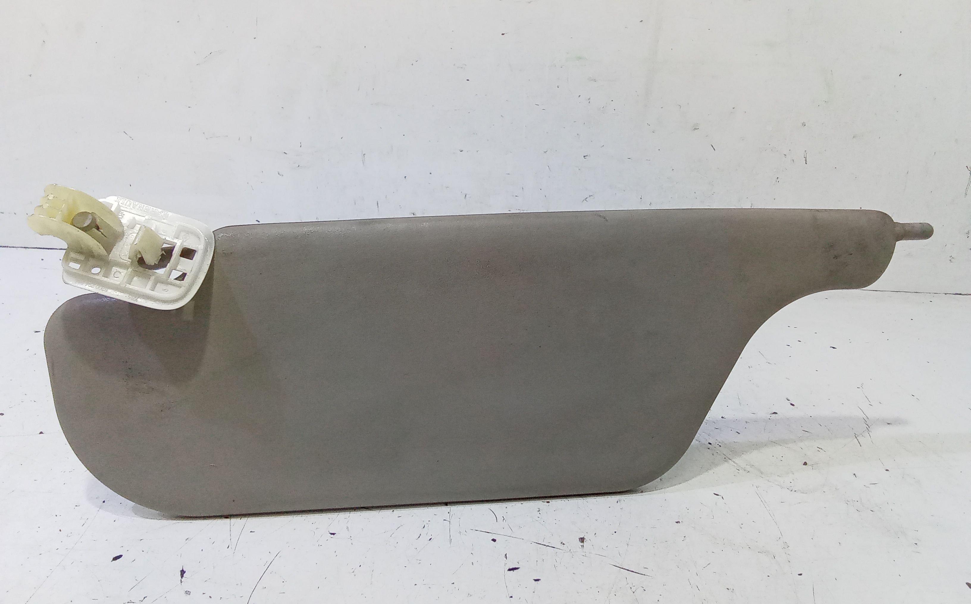 Aletta Parasole Parabrezza Destro 8200294229 Usato