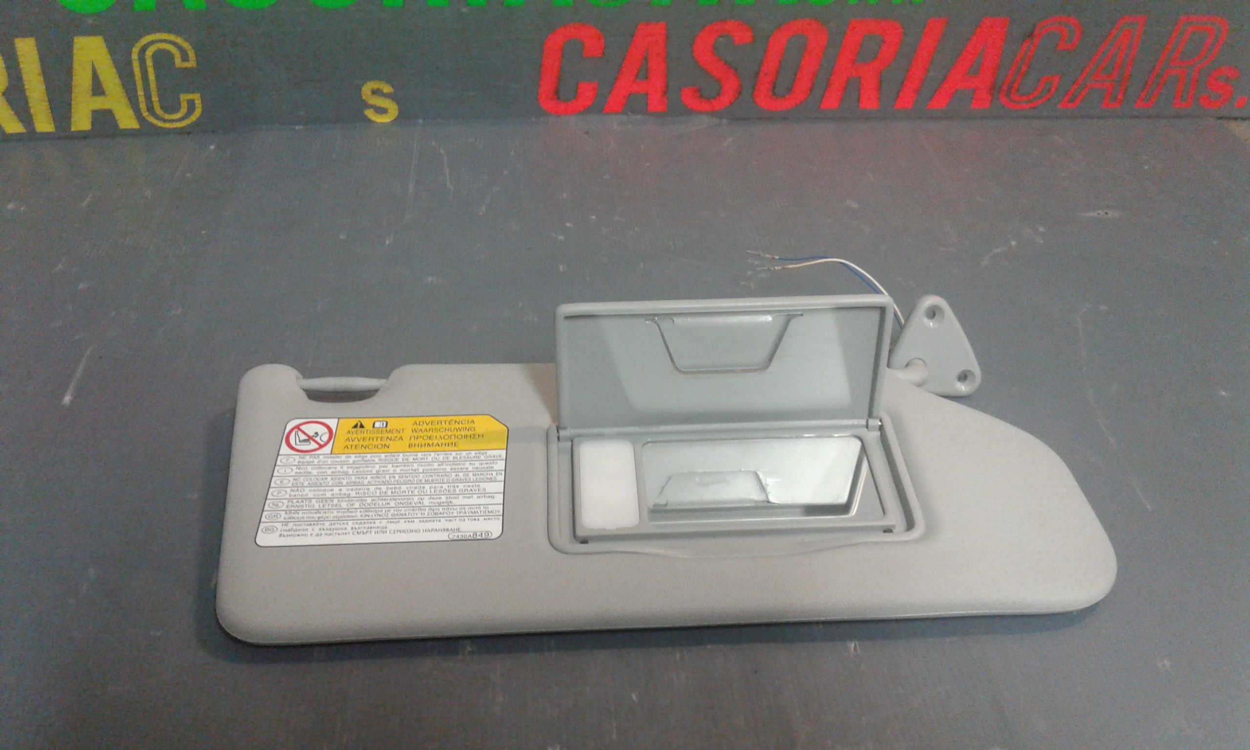 Aletta Parasole Parabrezza Destro 7620A429HA Usato