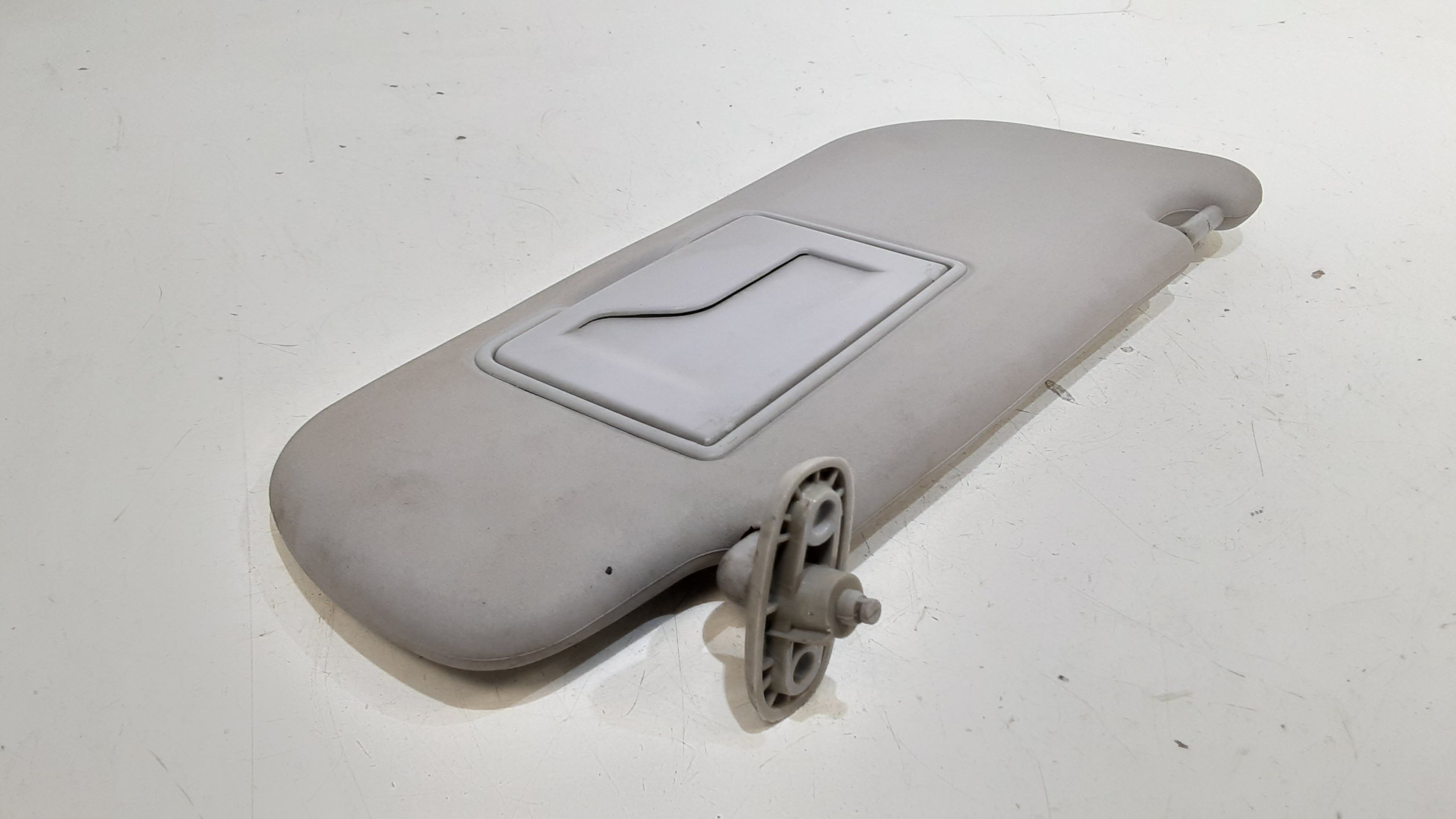 Aletta Parasole Parabrezza Destro 8522007140MG Usato