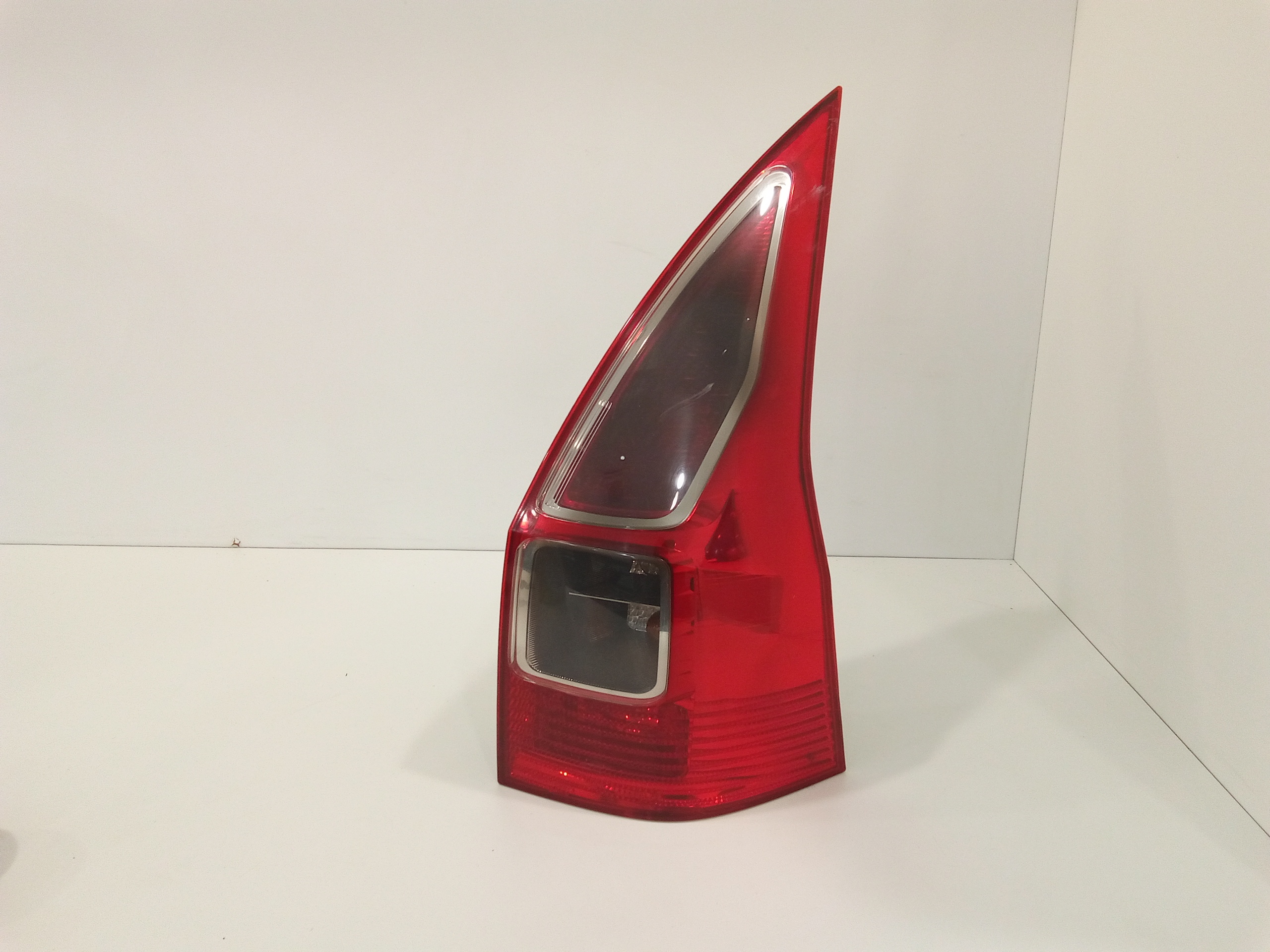 Fanale Post. Destro 8200413216 Usato