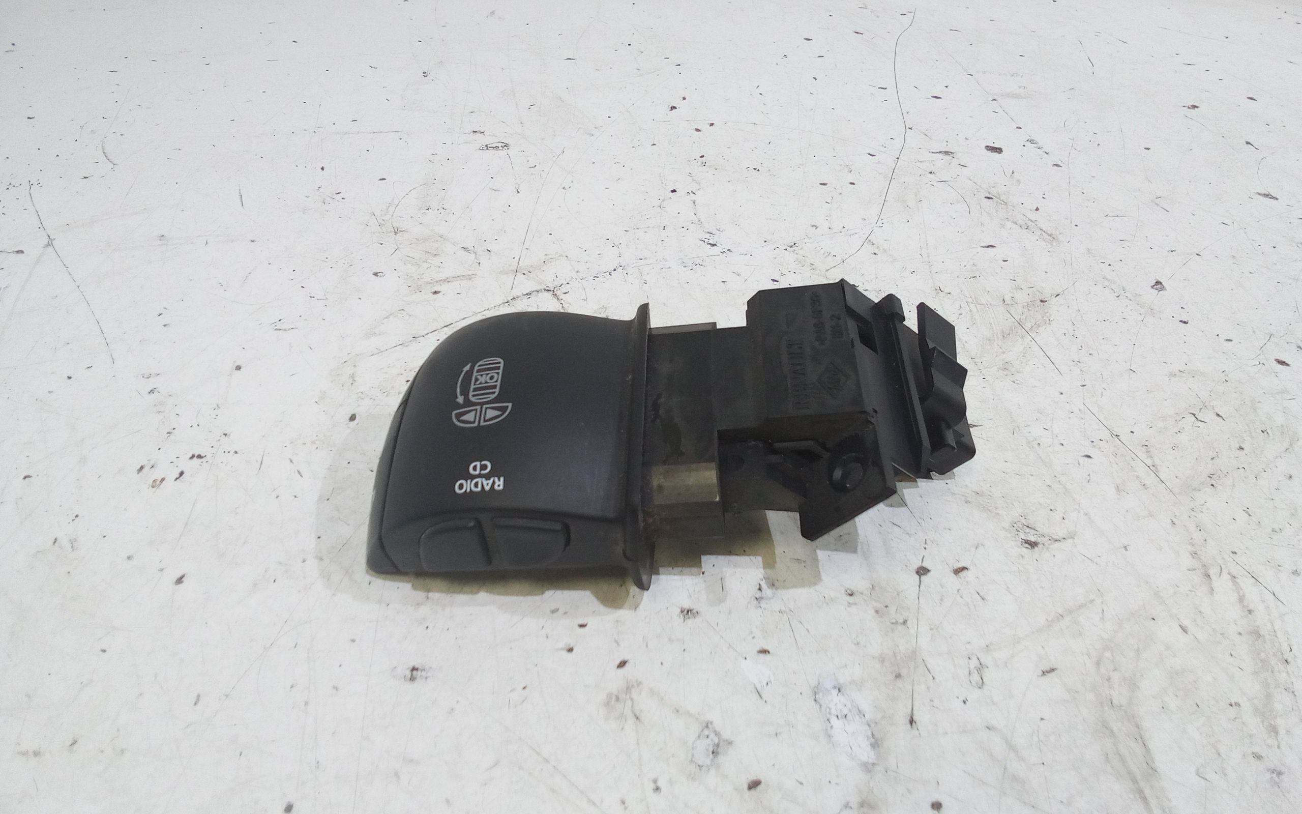 Blocco Volante Multifunzione Usato