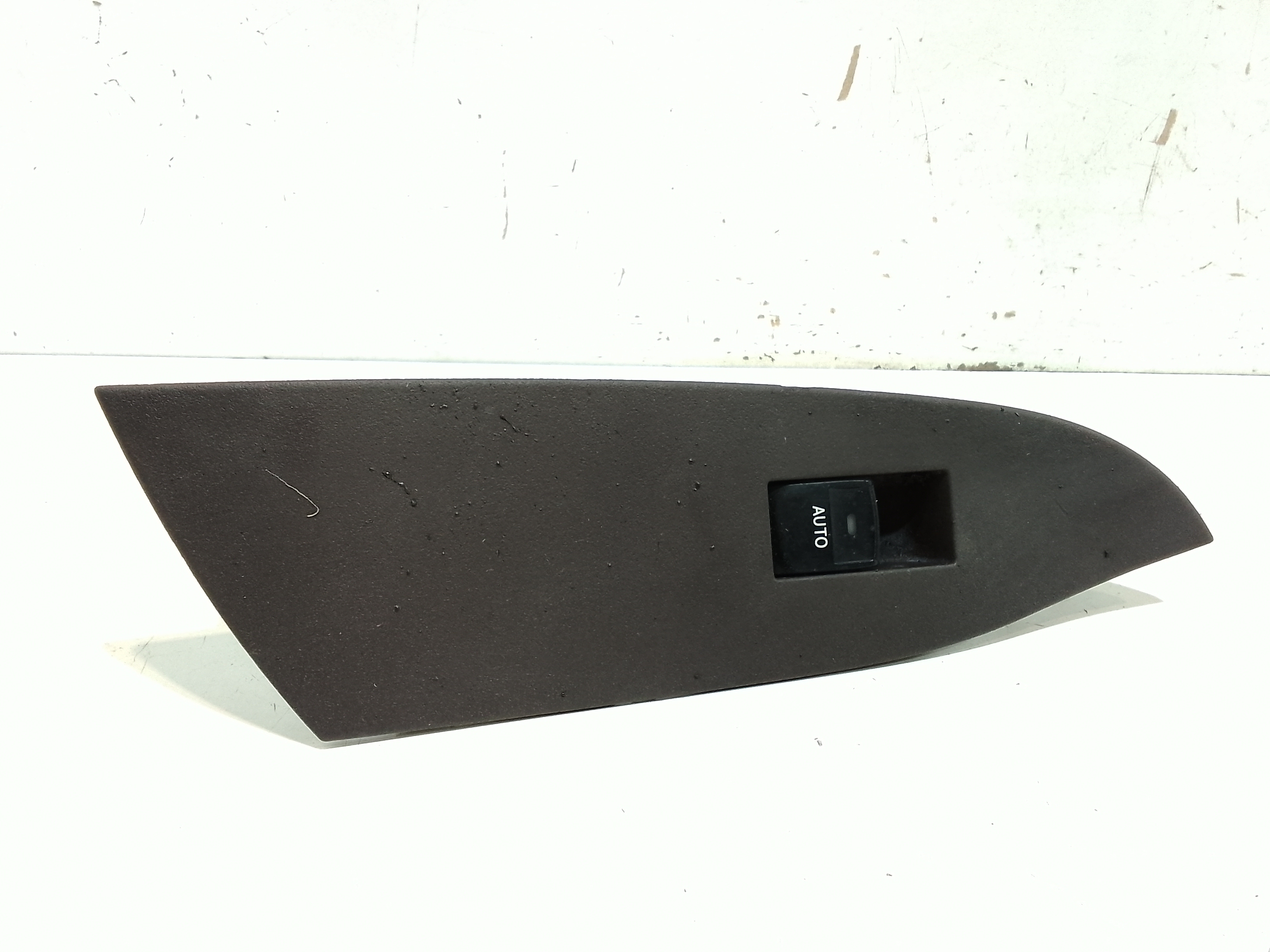 Interruttore Alzacristalli Porta Ant. Destro Usato