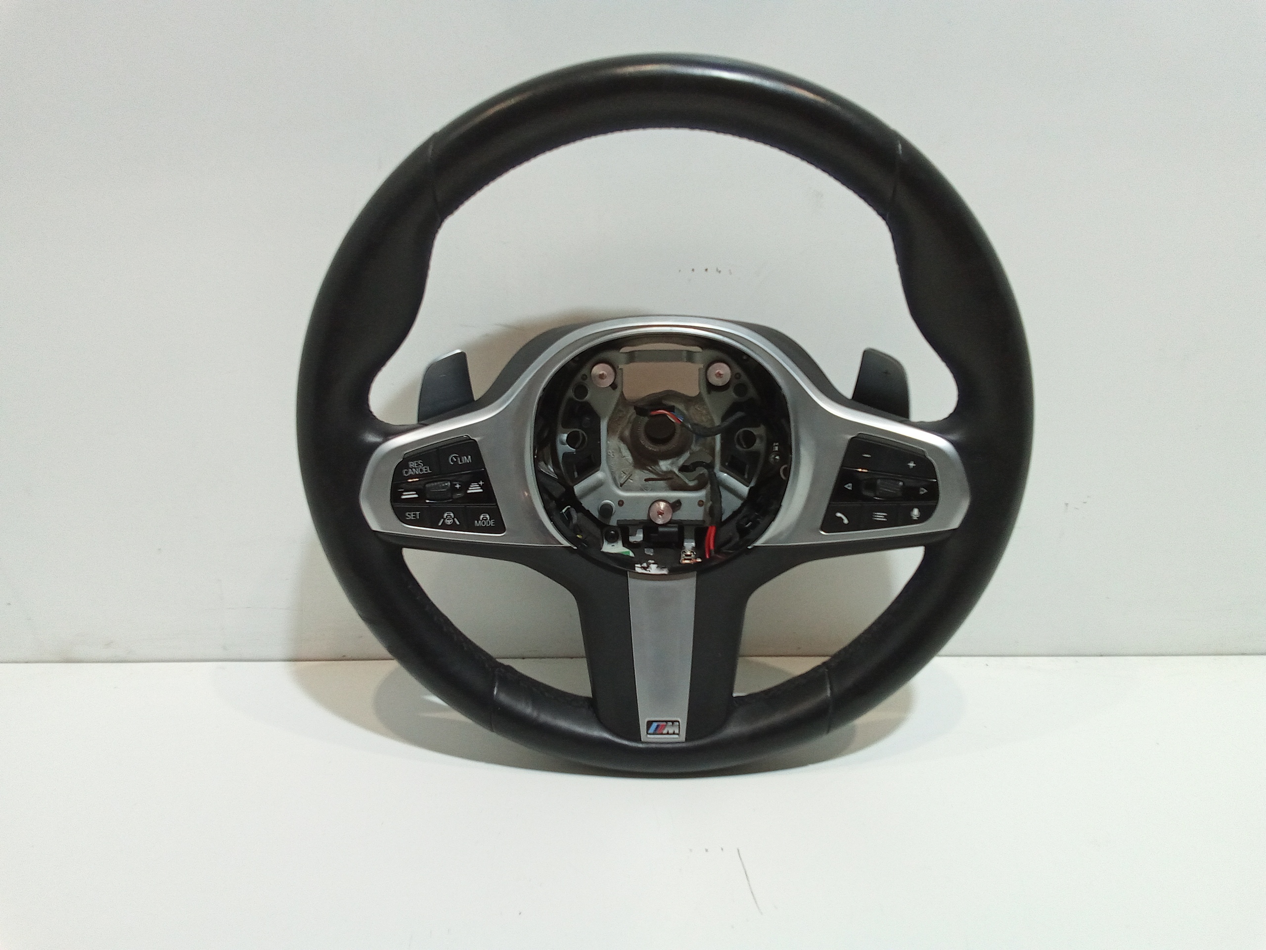 Volante 32308008179 Usato