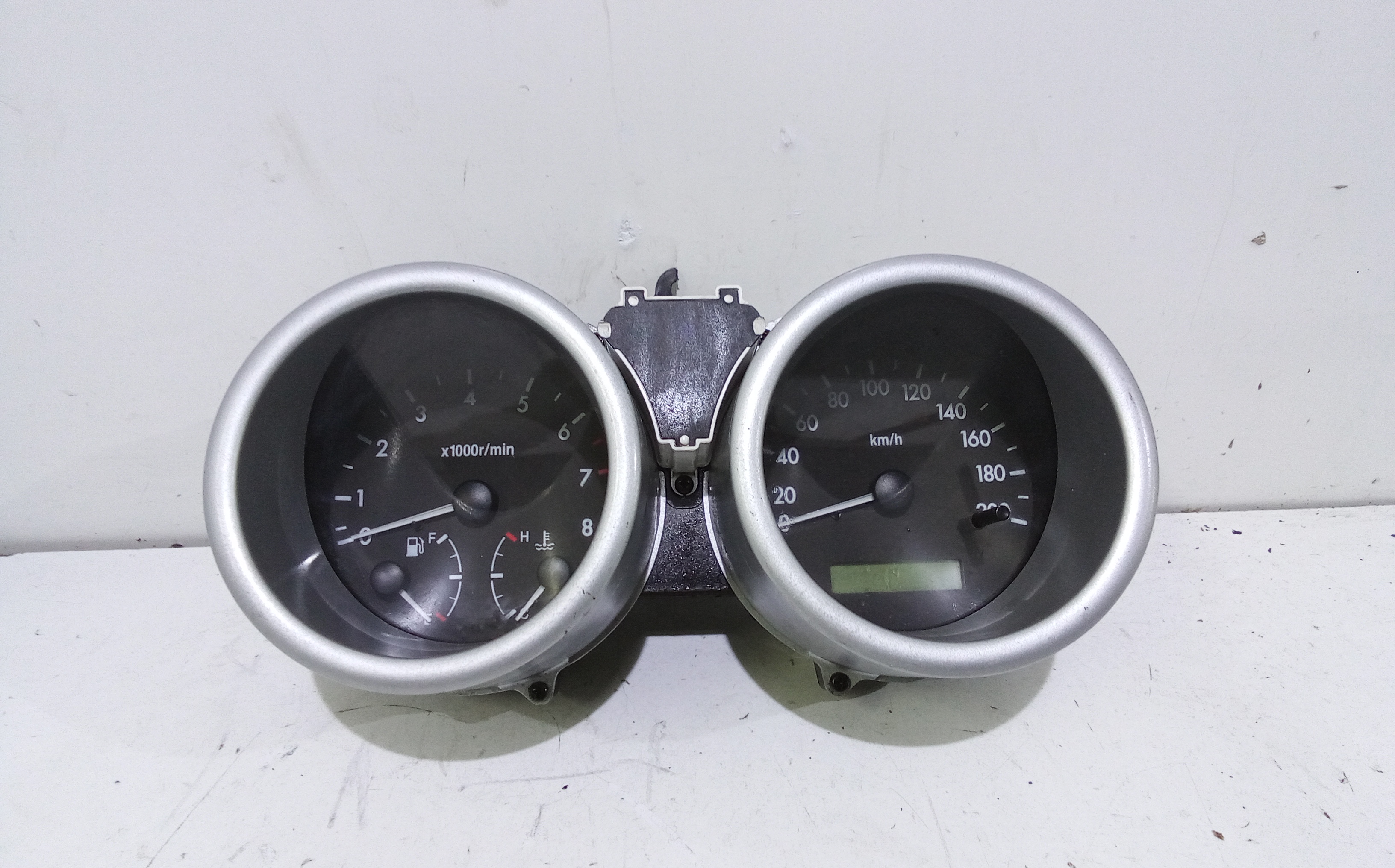 Quadro Portastrumenti Usato