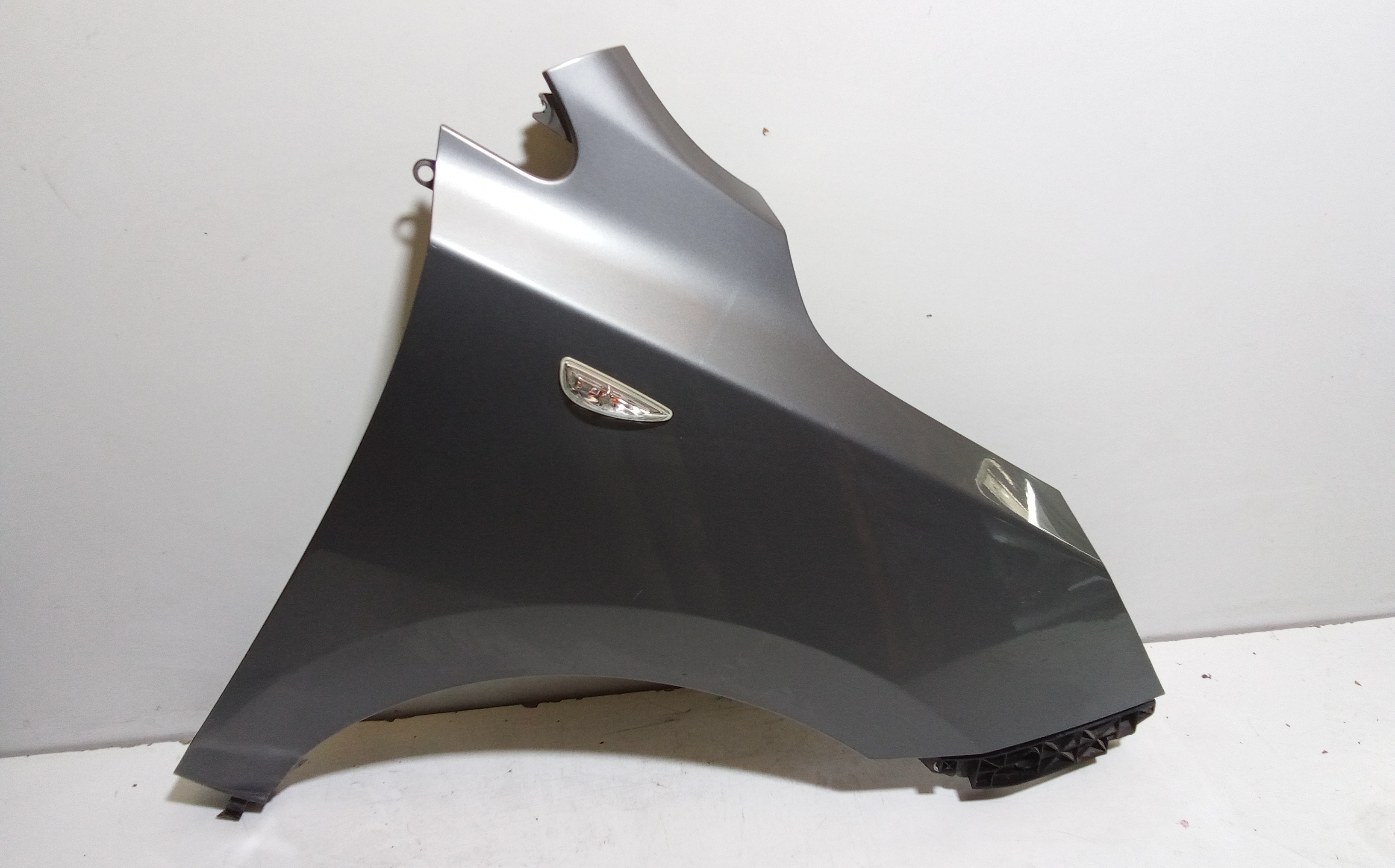 Parafango Ant. Destro 663212S000 Usato