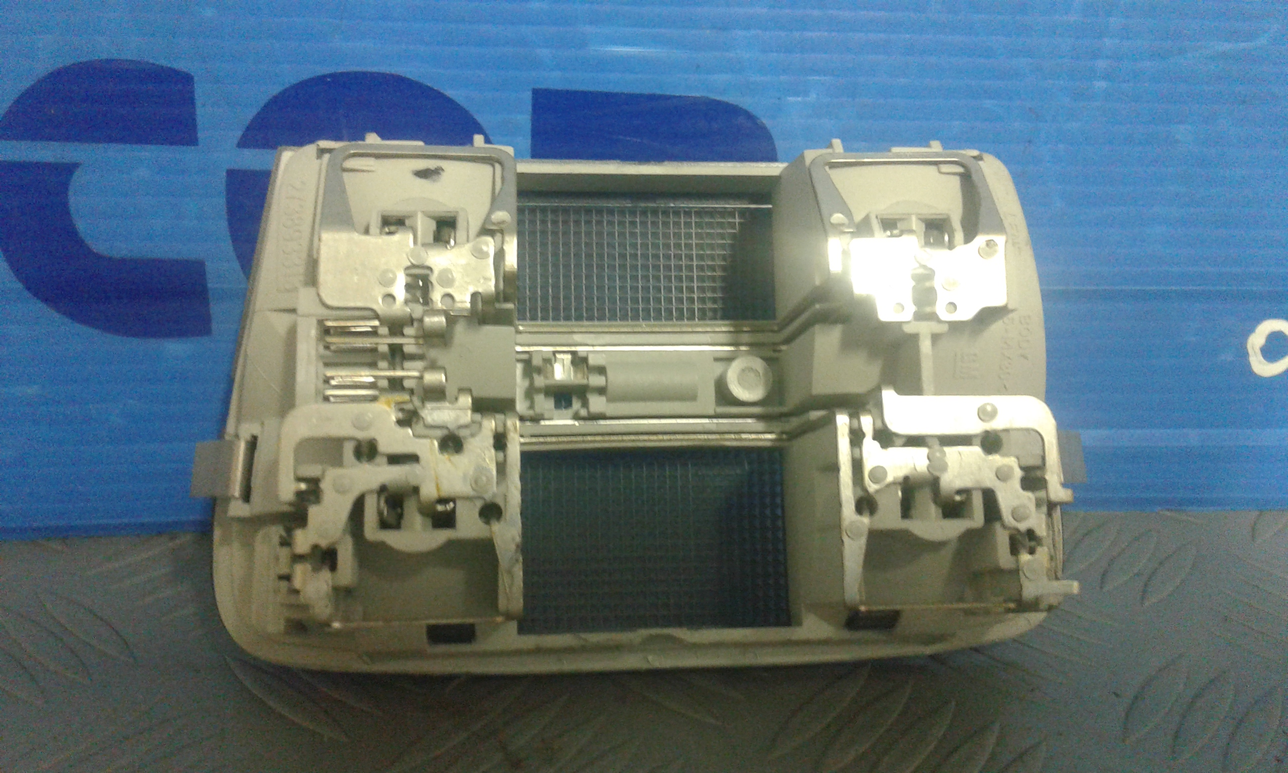 Luce Cortesia Ant. Tetto 13131022 Usato