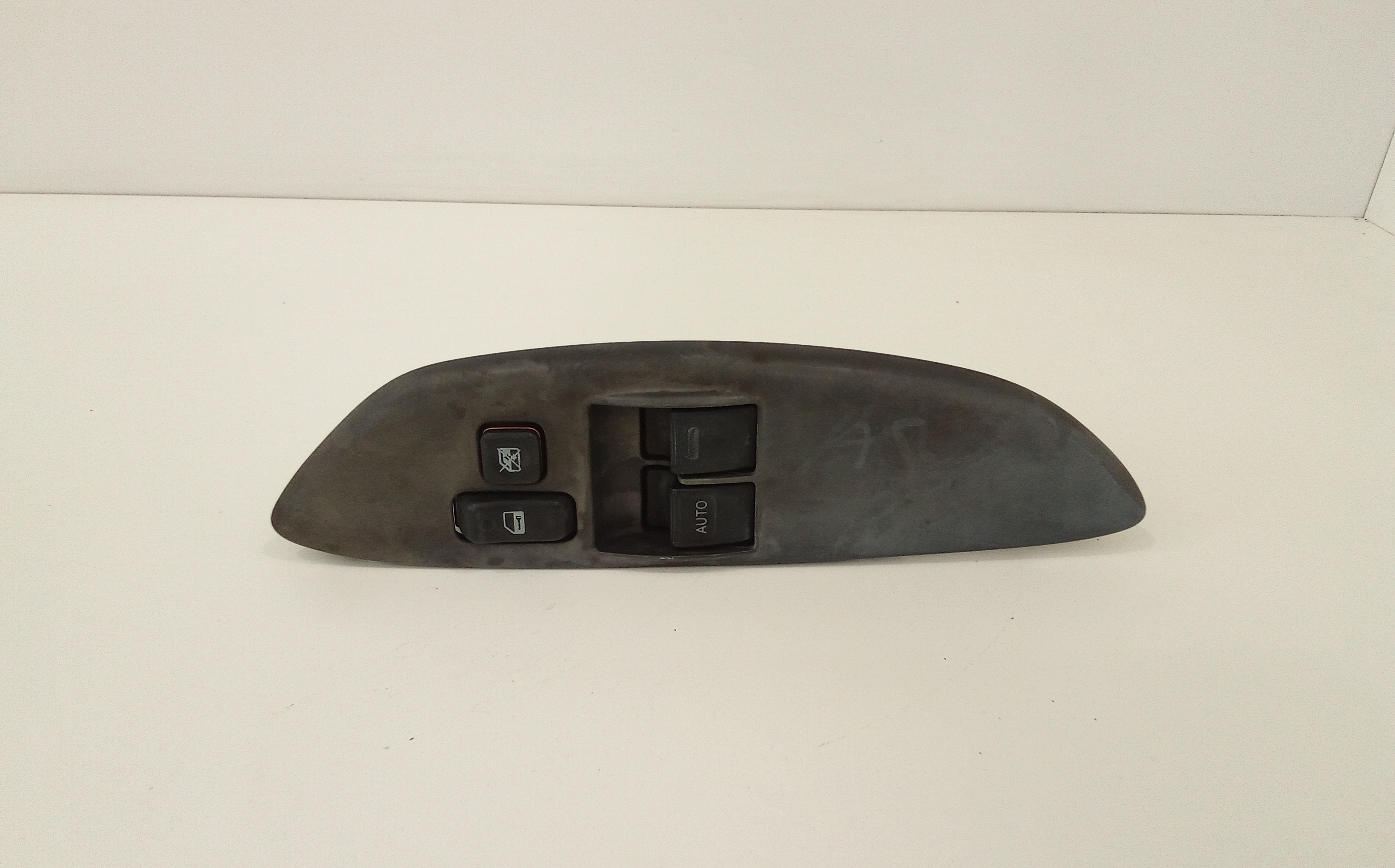 Interruttore Alzacristalli Porta Ant. Sinistro 848200D040 Usato