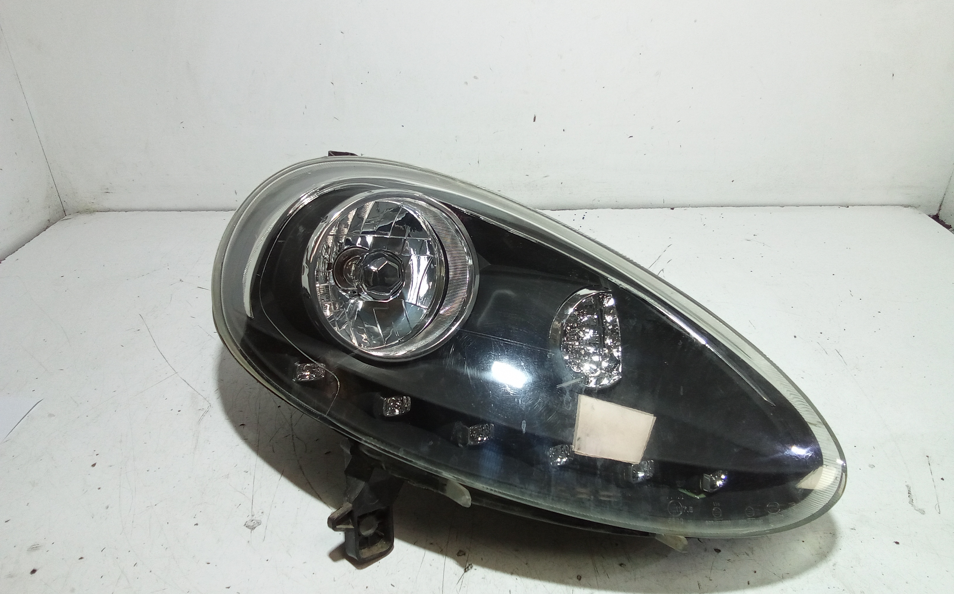 Proiettore Destro Usato