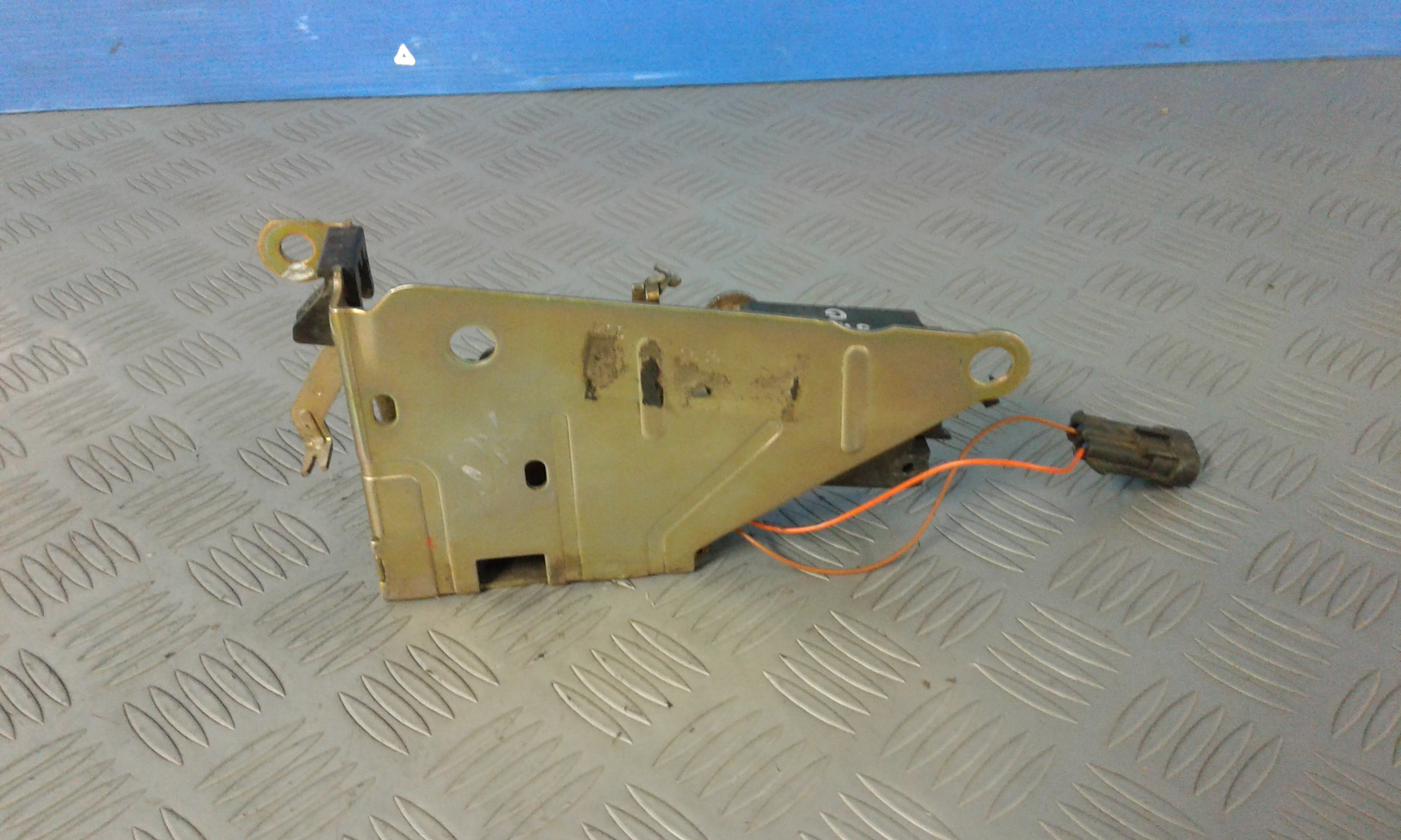 Serratura Porta Ant. Destro Q0002856V009000000 Usato