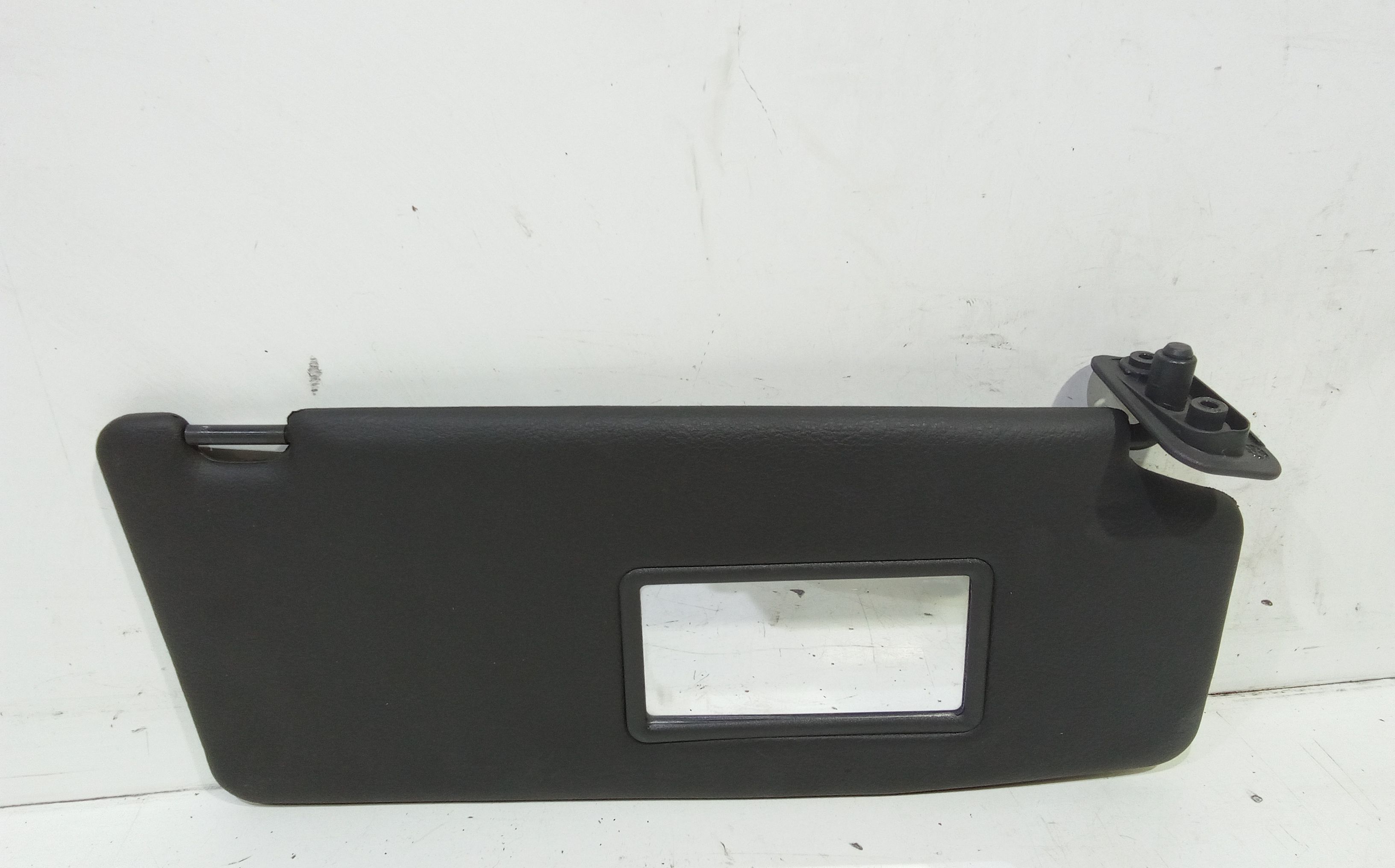 Aletta Parasole Parabrezza Destro 719701635 Usato