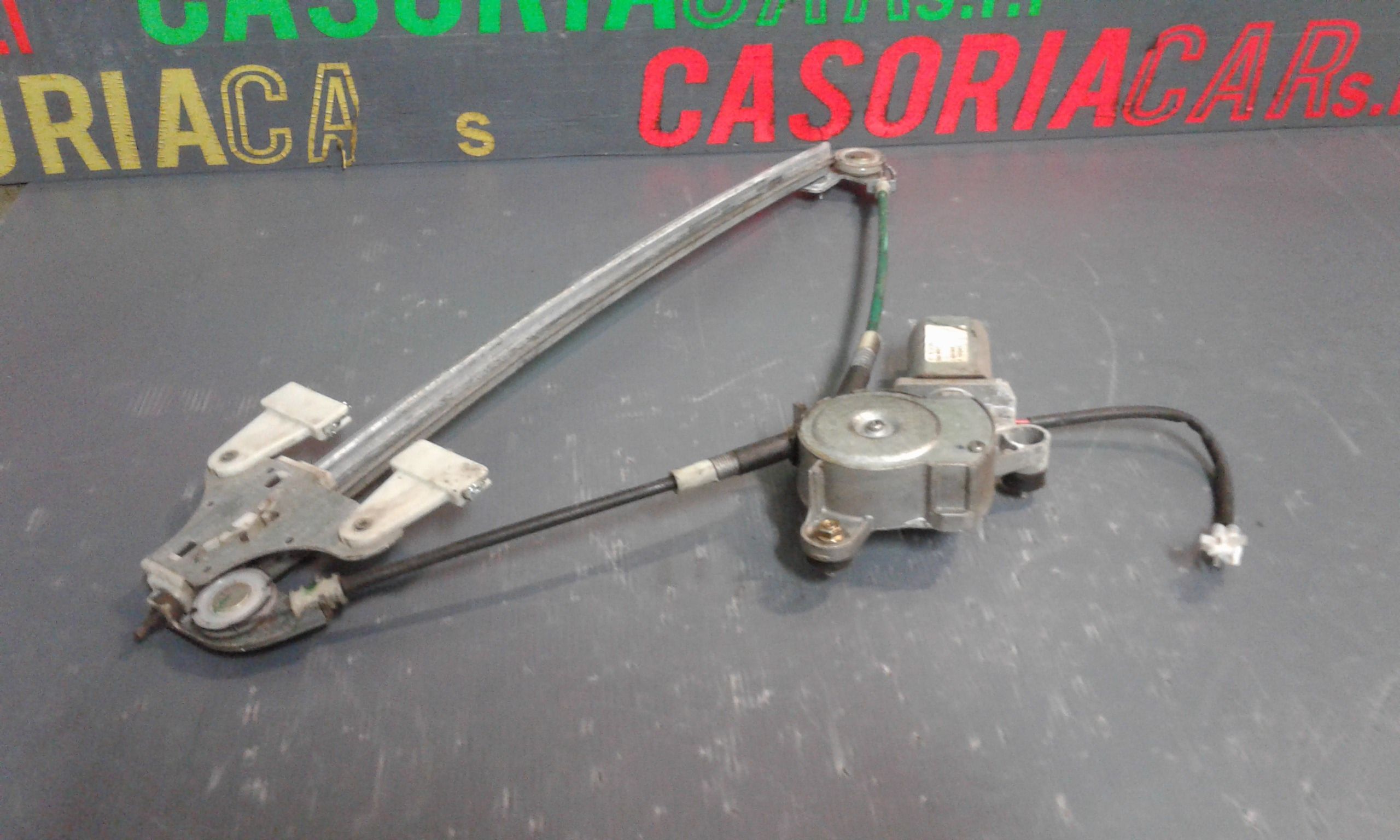 Alzacristallo Porta Ant. Destro 9206363 Usato