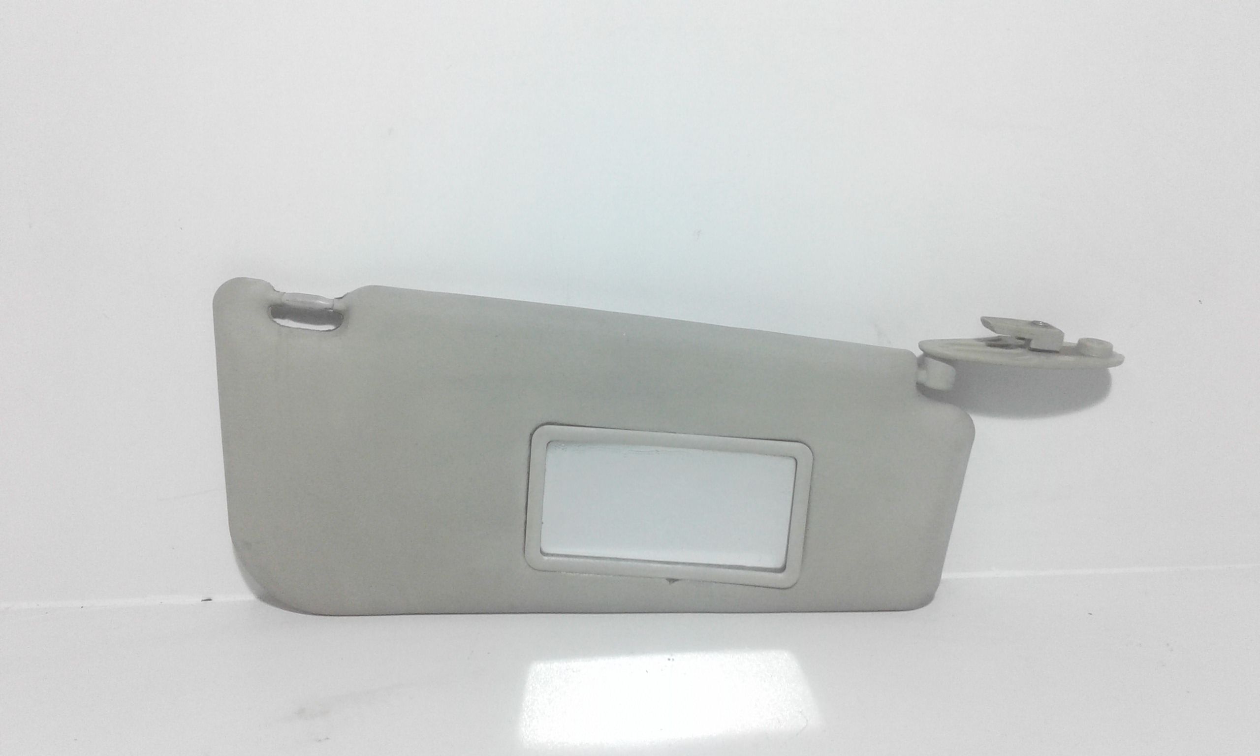 Aletta Parasole Parabrezza Destro 735338206 Usato