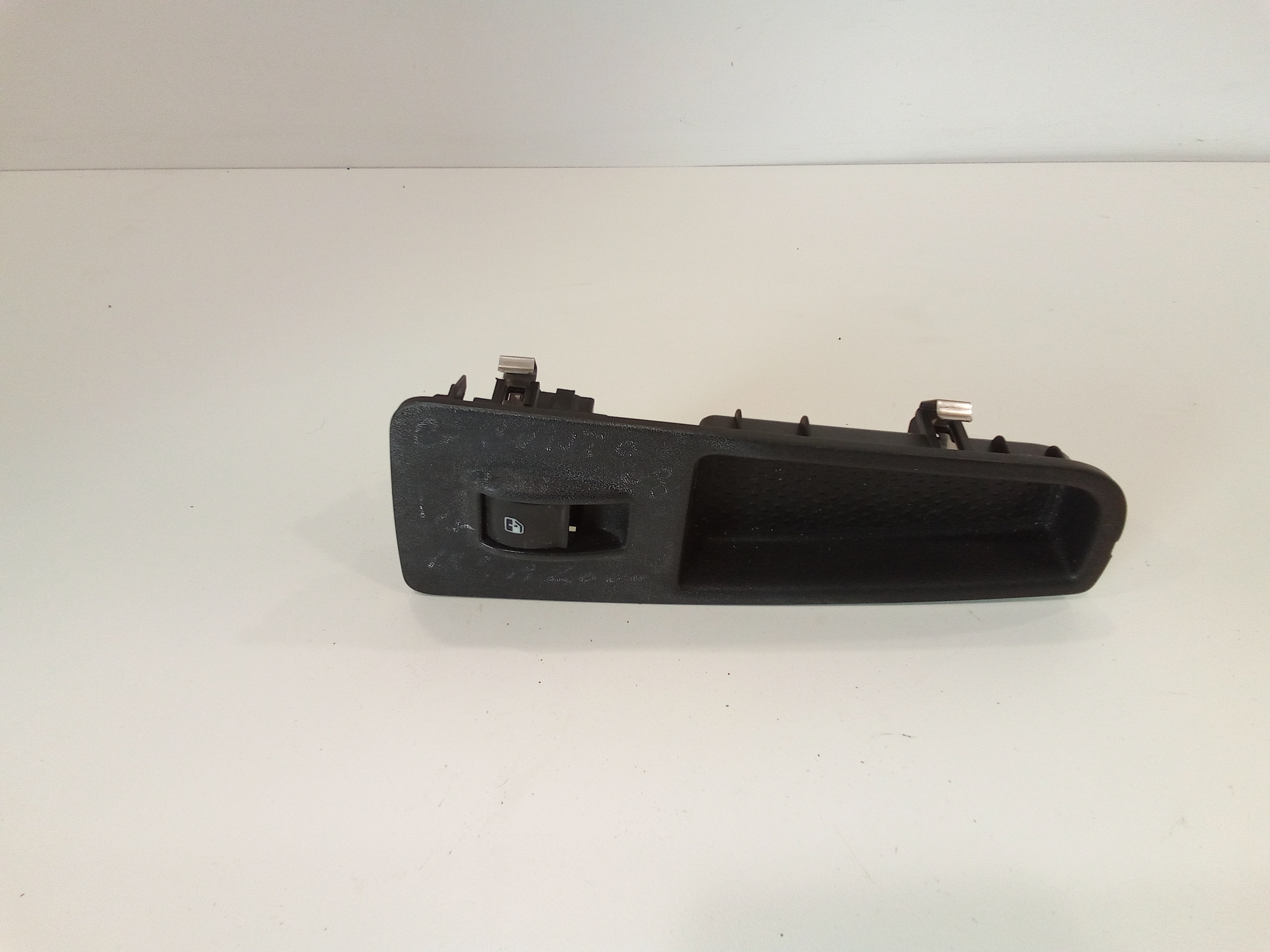 Interruttore Alzacristalli Porta Ant. Destro Usato