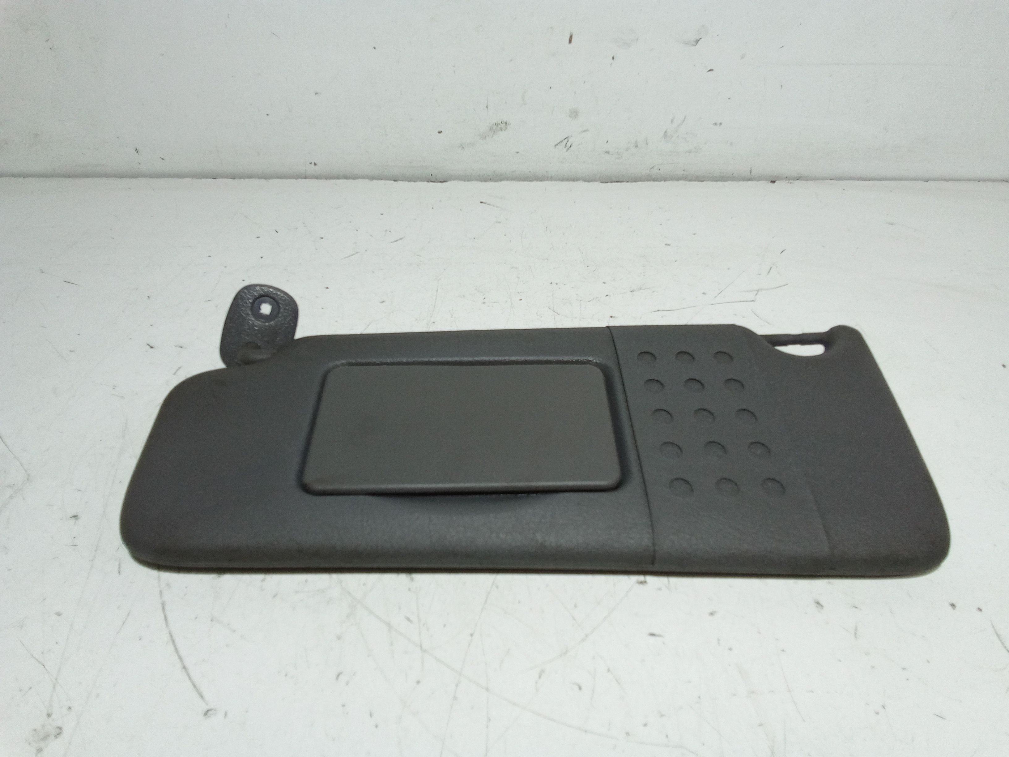 Aletta Parasole Parabrezza Sinistro 8200249085 Usato