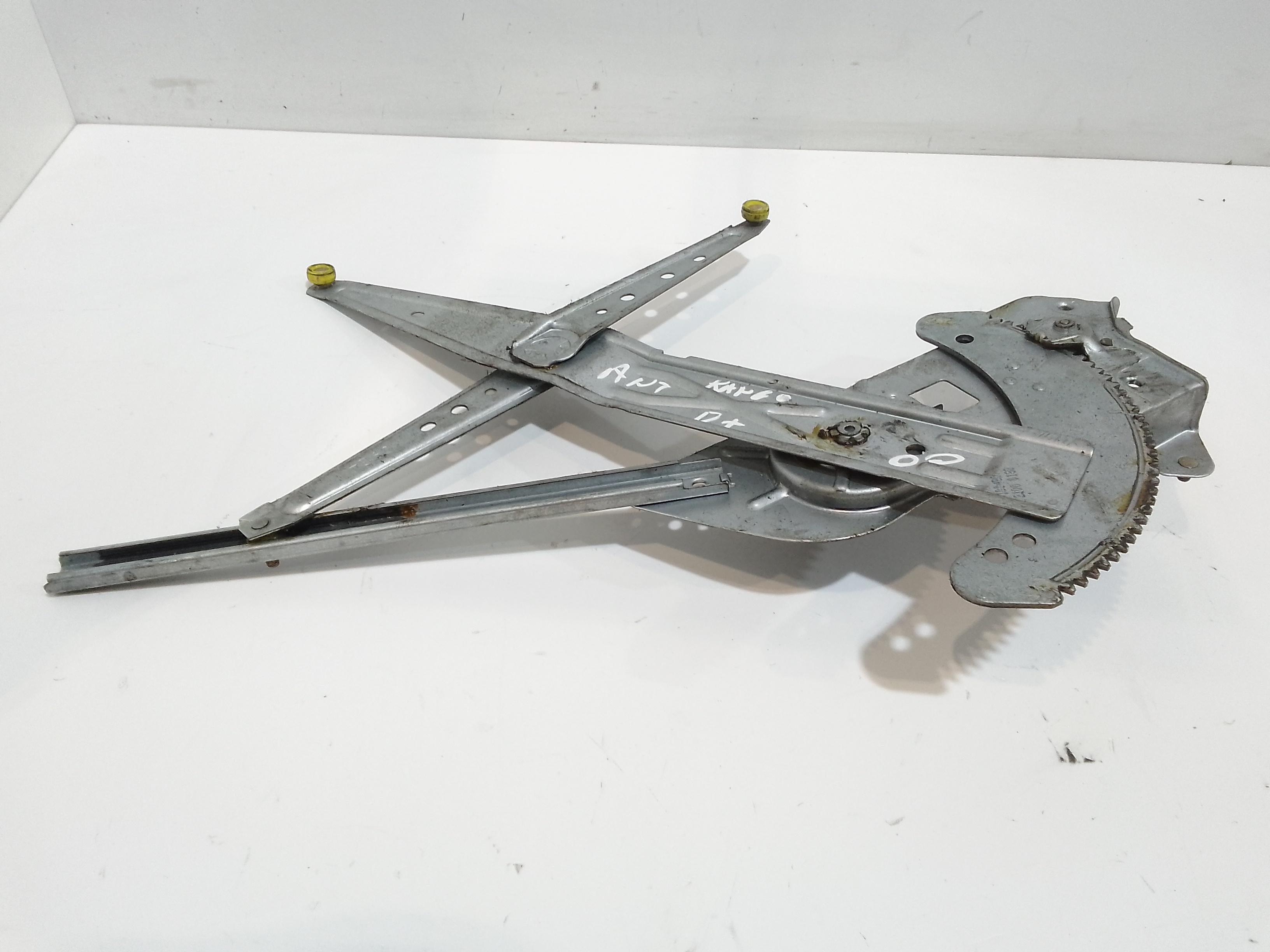 Alzacristallo Porta Ant. Destro 8200157006 Usato