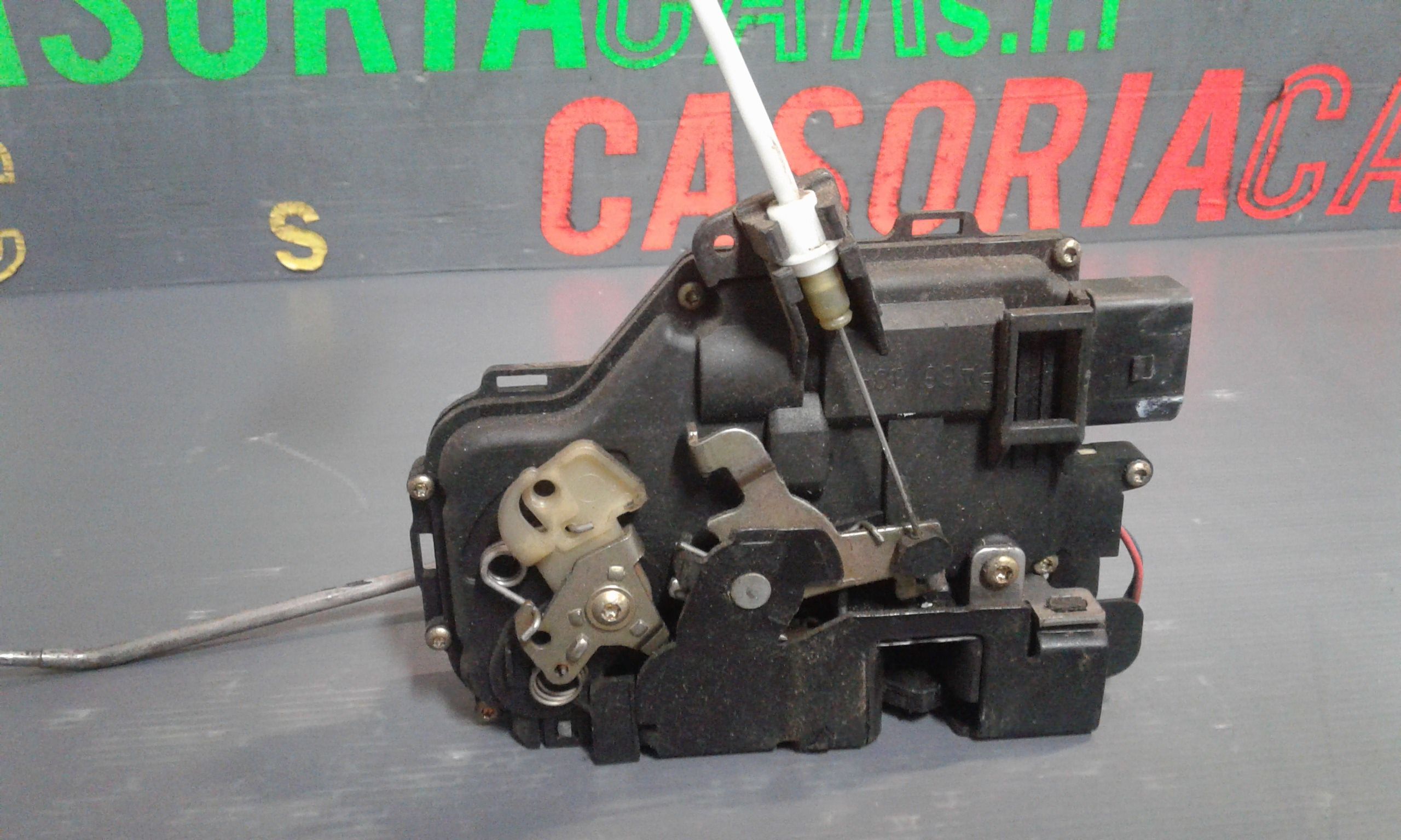 Serratura Porta Ant. Sinistro 401837015 Usato