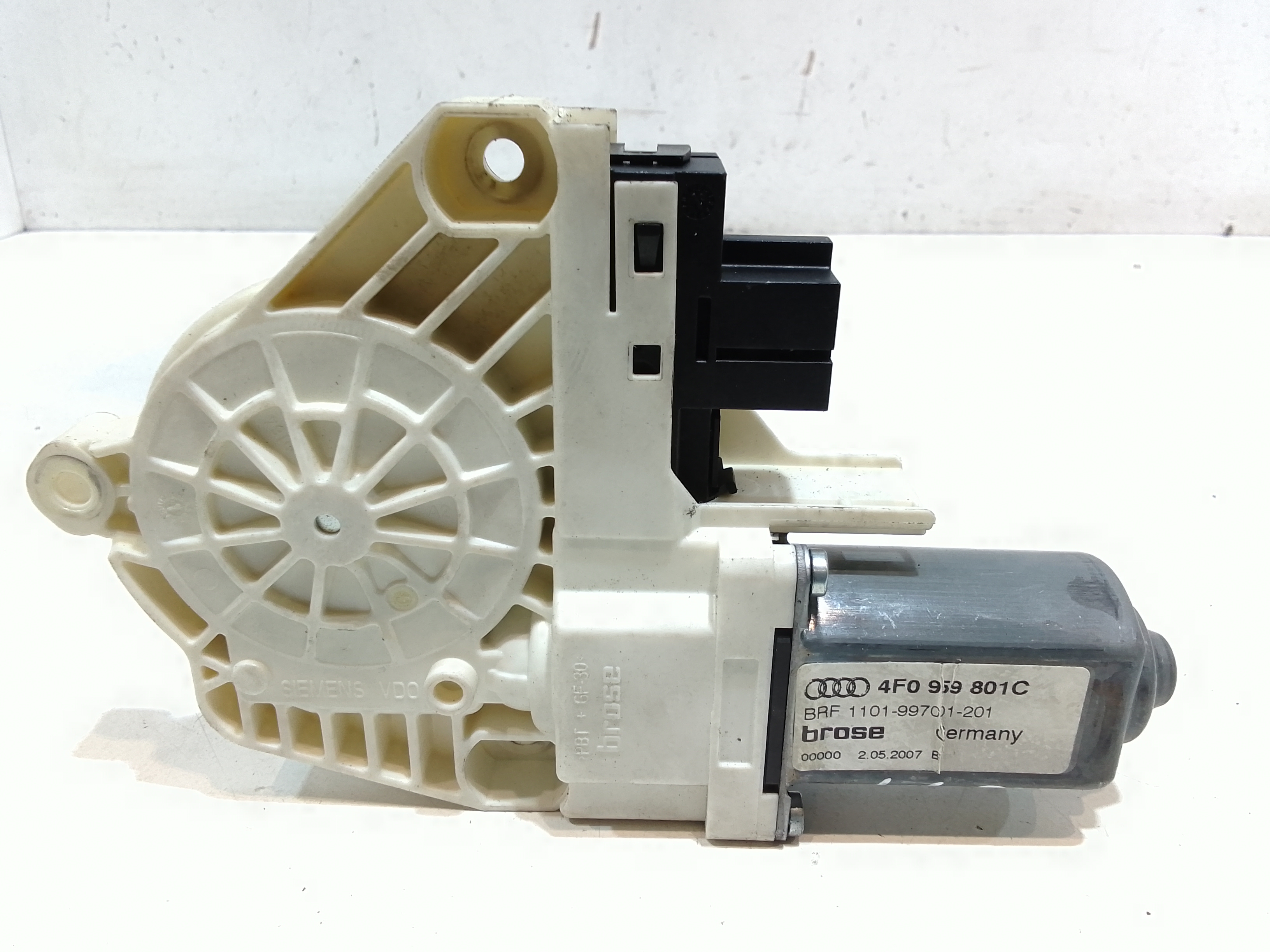 Motorino Alzacristallo Porta Post. Sinistro 4F0959801F Usato