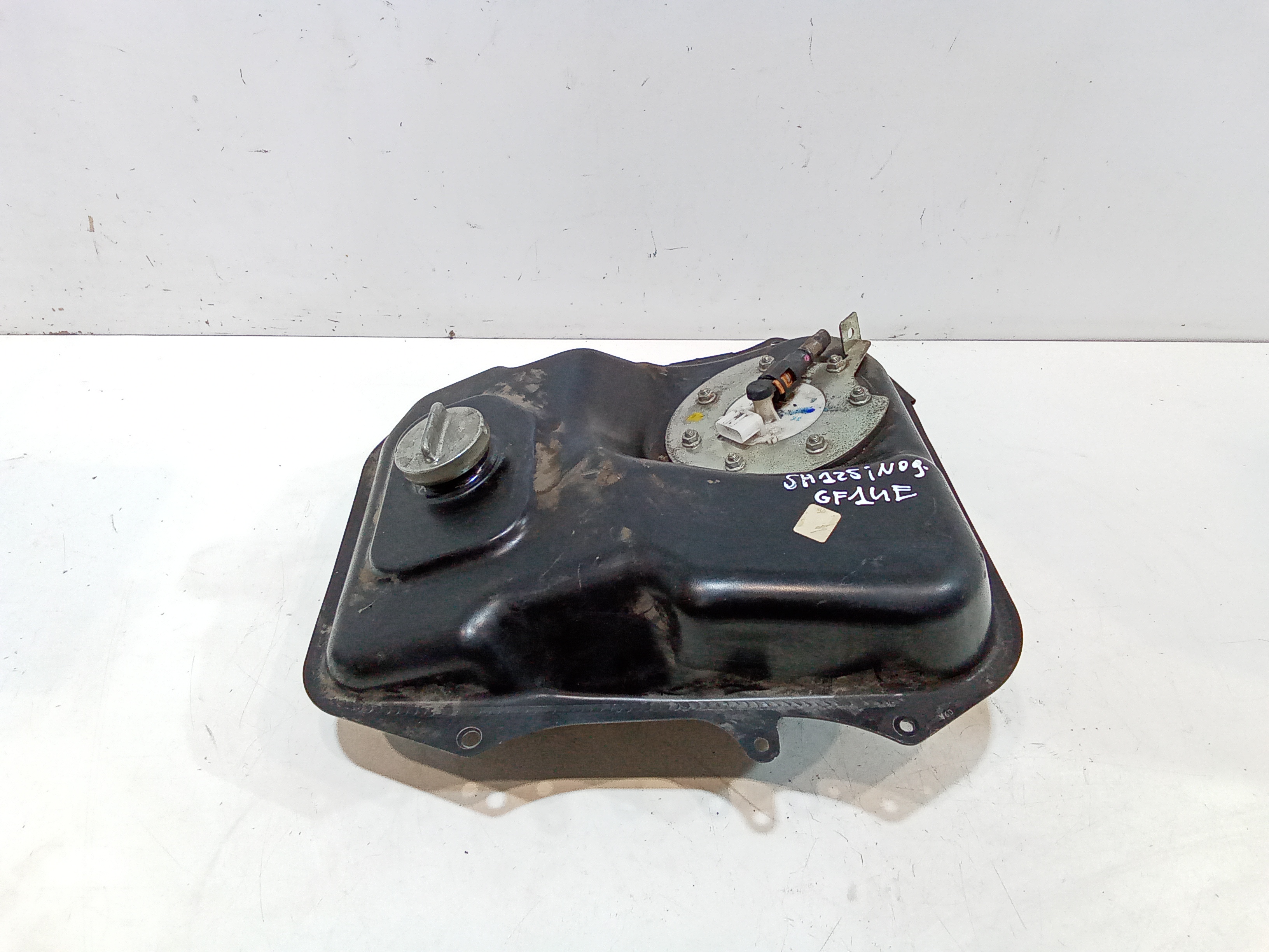 Serbatoio Carburante Usato