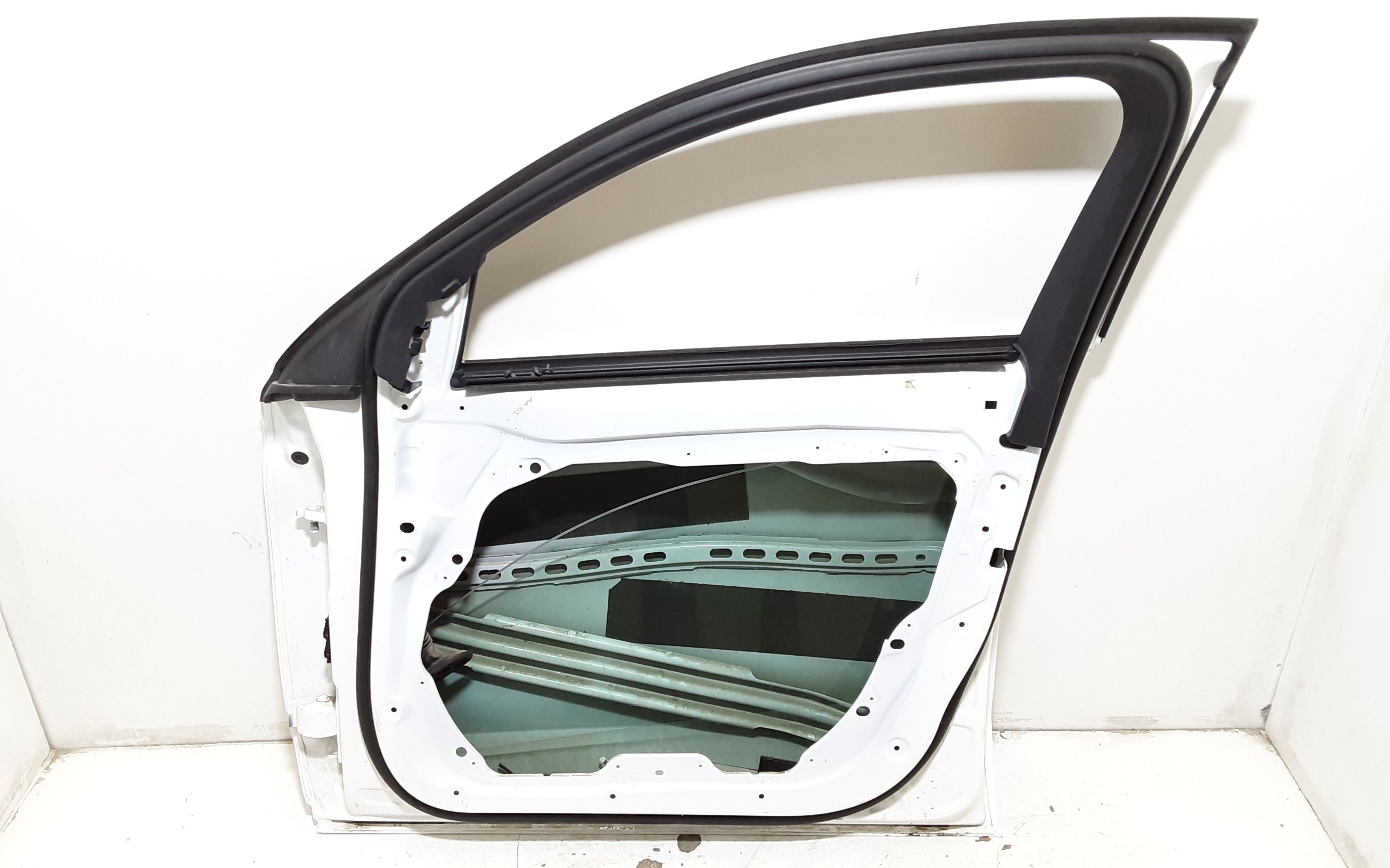 Porta Ant. Destro A2537208400 Usato